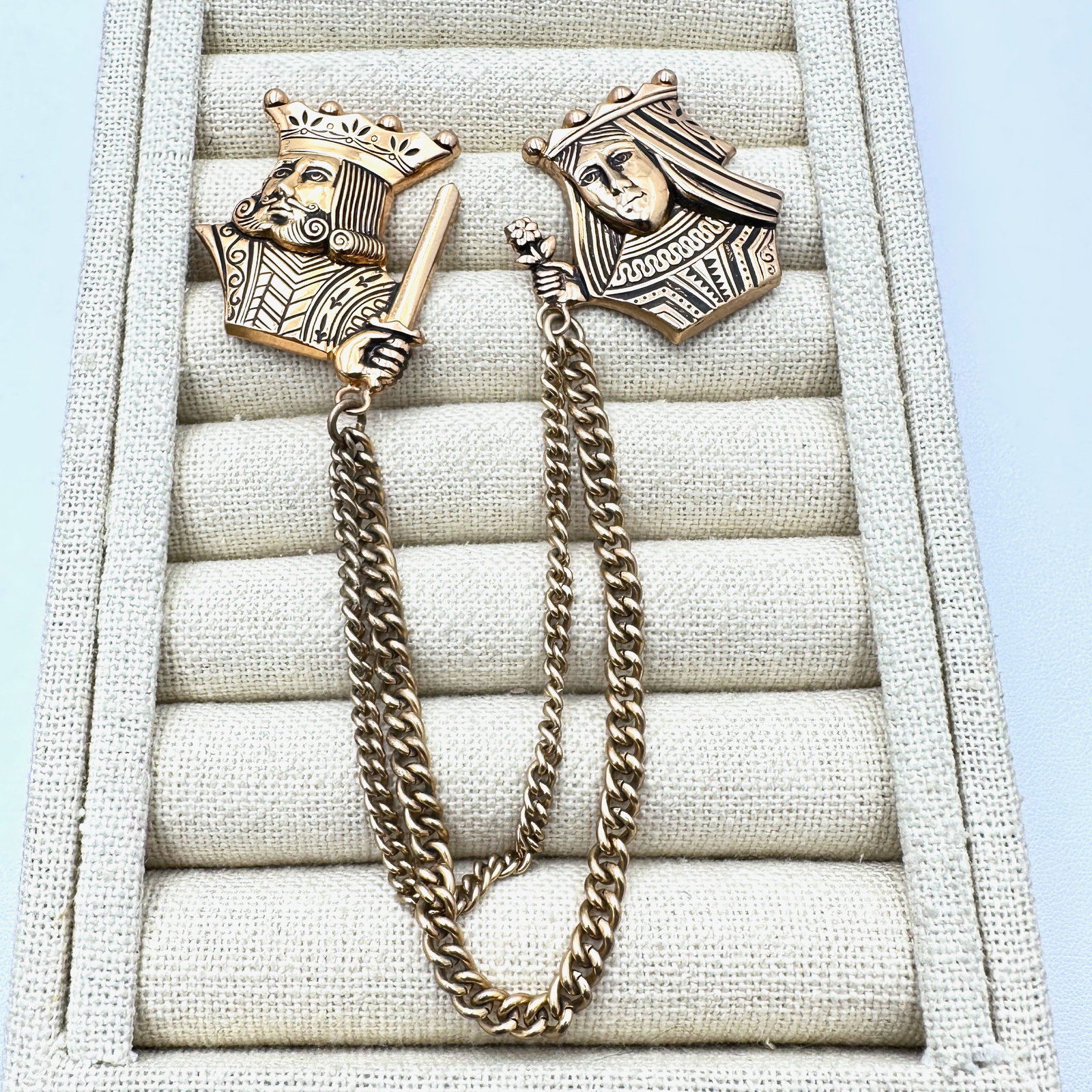 Vintage Coro King and Queen Gold Tone Chatelaine Brooch Pin 4 Inch (1 of 2)