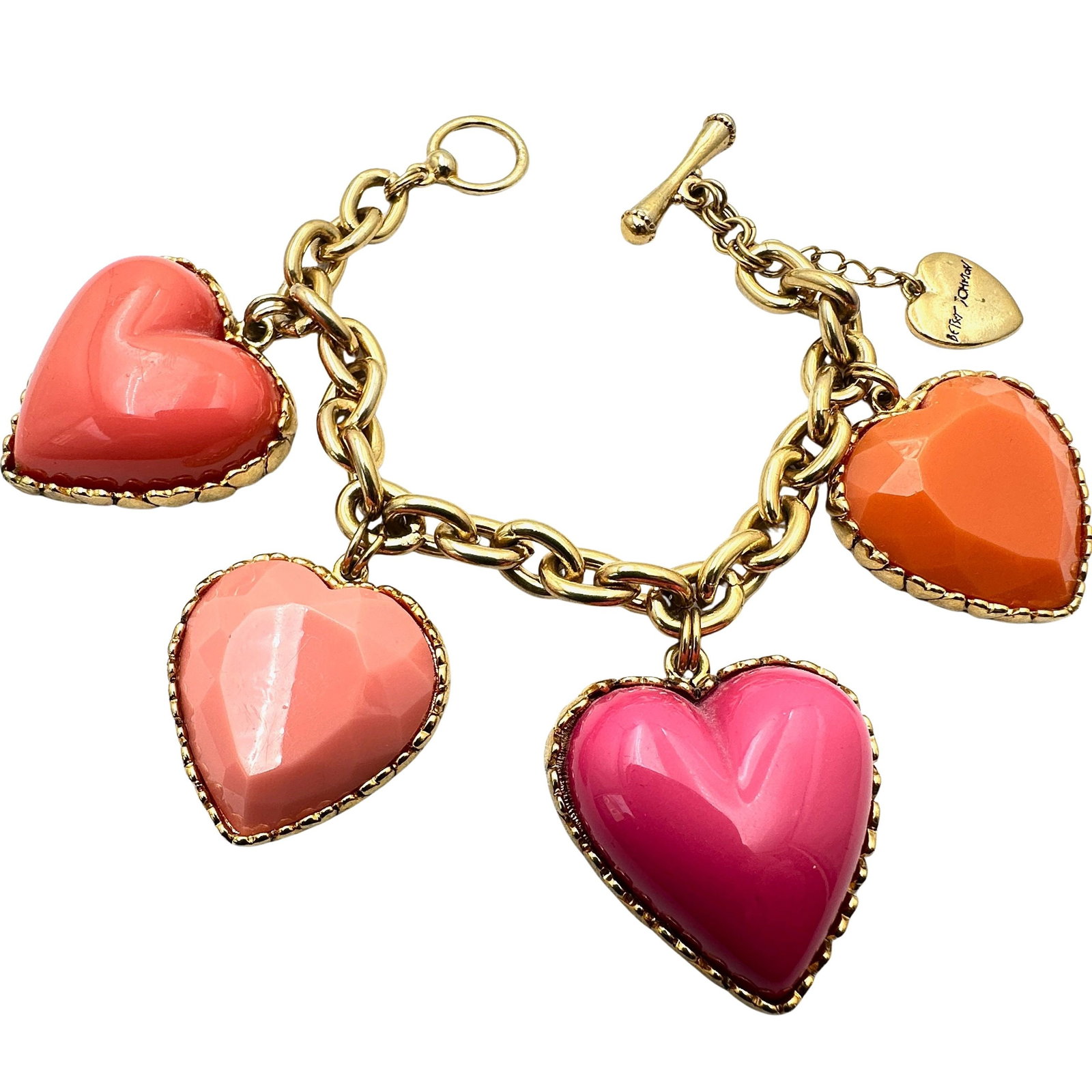 Vintage Retired Rare Betsy Johnson Shades of Pink Heart Charms Gold Tone Bracelet 8 Inch (1 of 2)