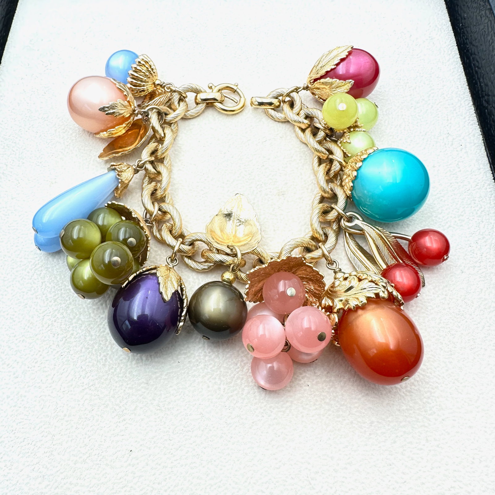 Vintage Moonglow Lucite Multicolor Gold Tone Charm Bracelet 7 Inch Pristine Condition (1 of 2)