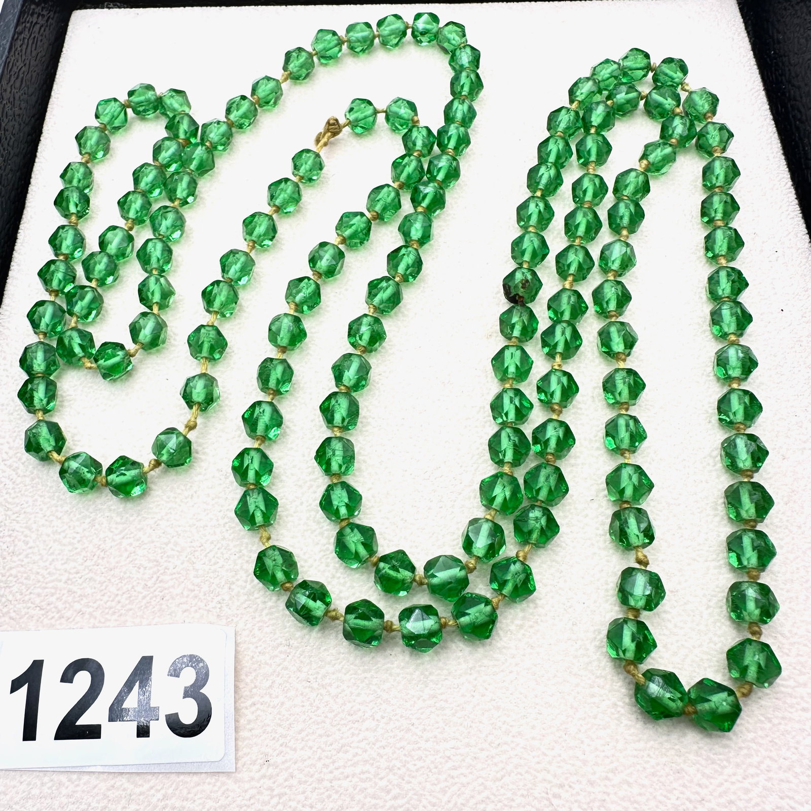 Antique Art Deco Green Glass Bead Flapper Necklace 48 Inch (1 of 2)