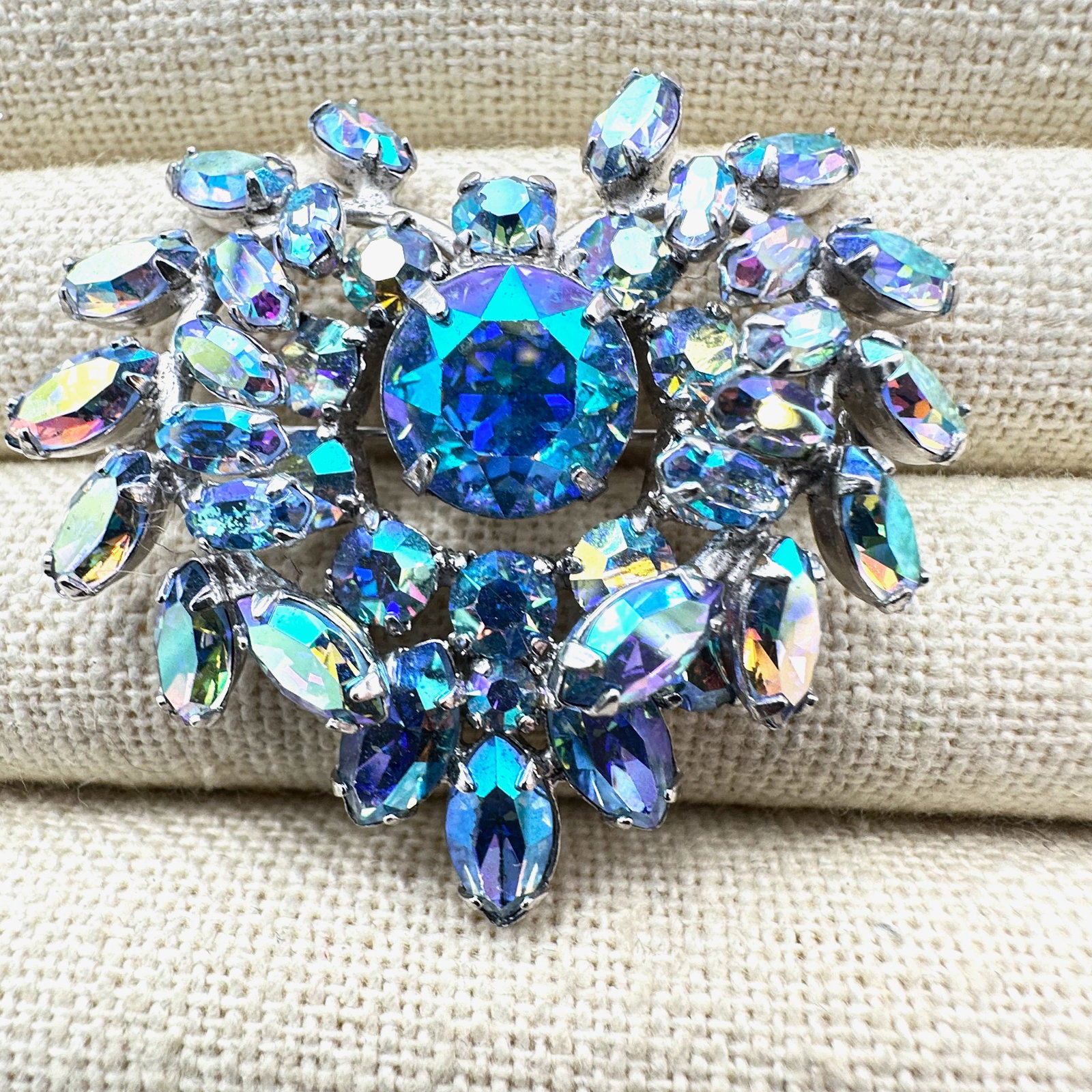 Vintage Sherman Blue Aurora Borealis Glass Rhinestone Silver Tone Brooch Pin 1.75 Inch (1 of 2)