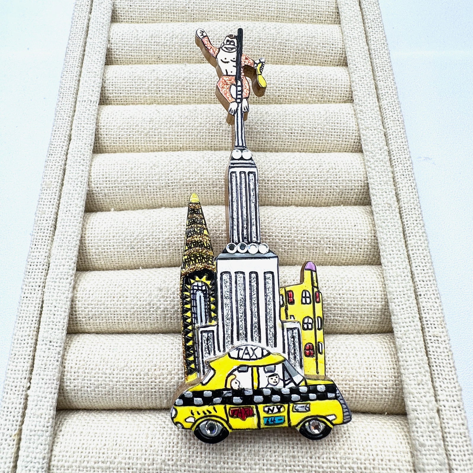 Rare Charles Fazzino Signed 3 Brooch Pin New York City King Kong Yellow Taxi Cab 4 Inch (1 of 2)