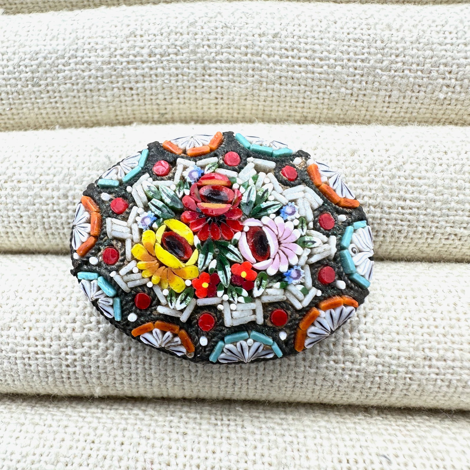 Antique Italian Micro Mosaic Multicolor Brooch Pin Gold Tone 1.5 Inch: Antique Italian Micro Mosaic Multicolor Brooch Pin Gold Tone 1.5 Inch