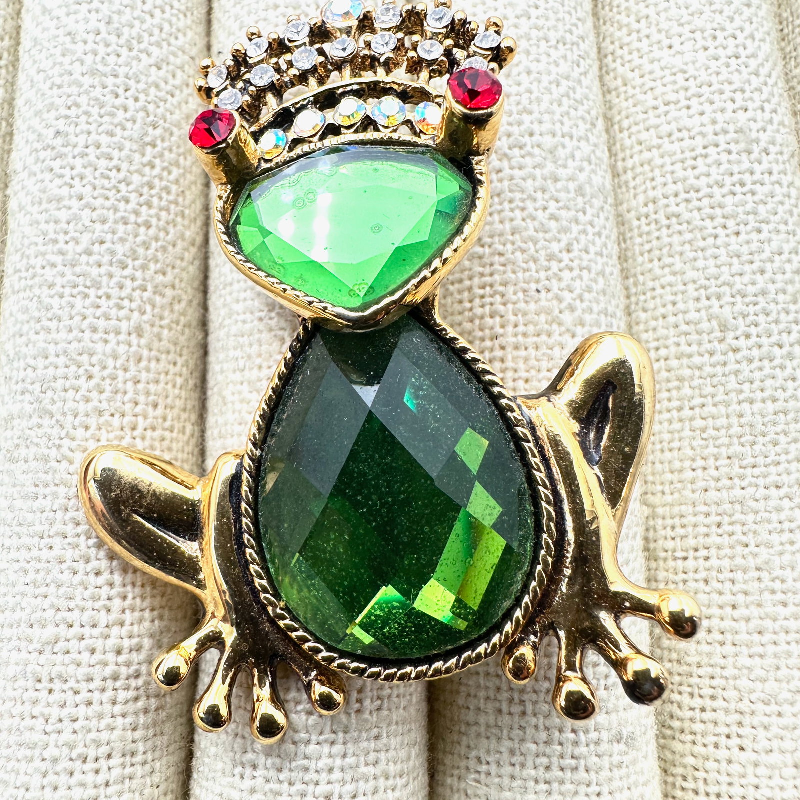 Vintage Frog Prince Green Glass Rhinestone Brooch Pin Pendant 2 Inch (1 of 2)