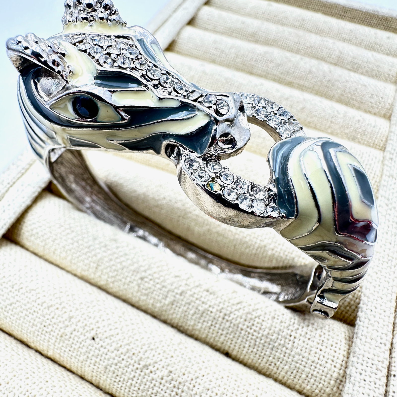 Vintage Crystal and Enamel Gray and Off White Striped Zebra Hinged Bangle Bracelet Silver Tone 7 (1 of 2)