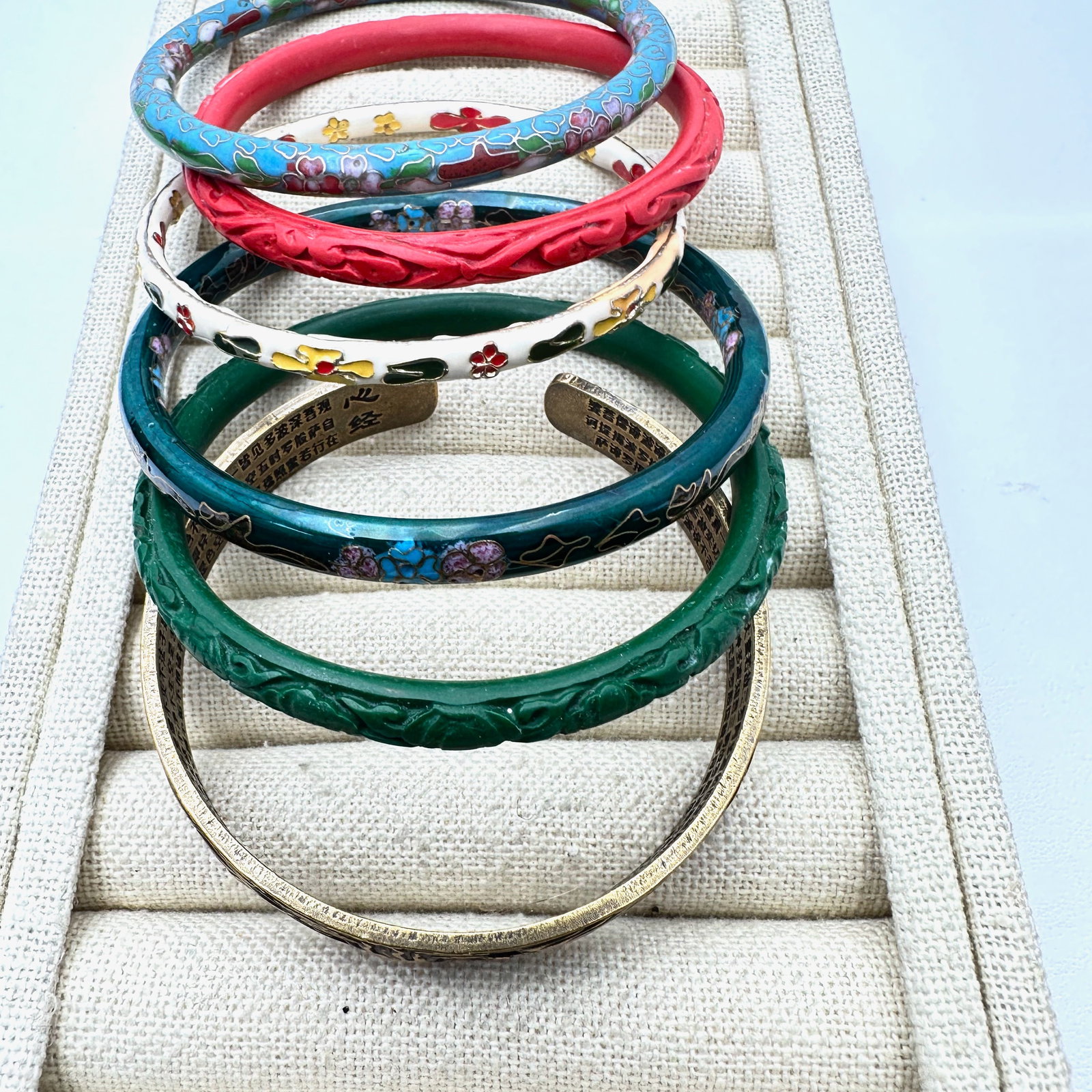 Vintage Jewelry Group Assortment of Chinese Export Bangle Bracelets Cinnabar And Cloisonne' (1 of 2)