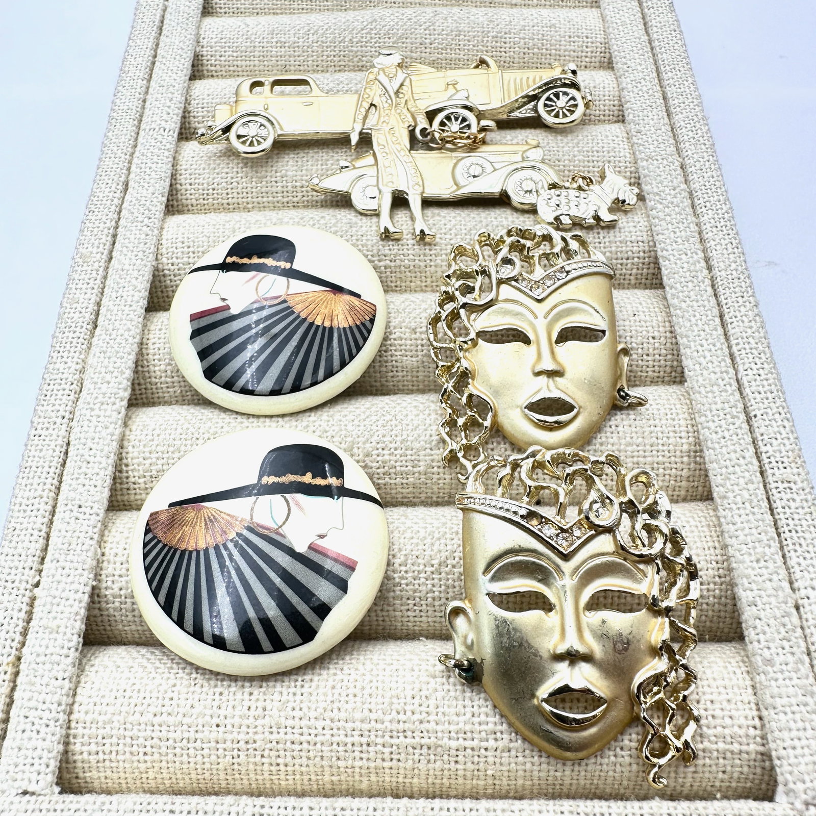 Vintage Jewelry Group Lot Pierced Earrings Brooch 1980s 1990s Era (1 of 2)