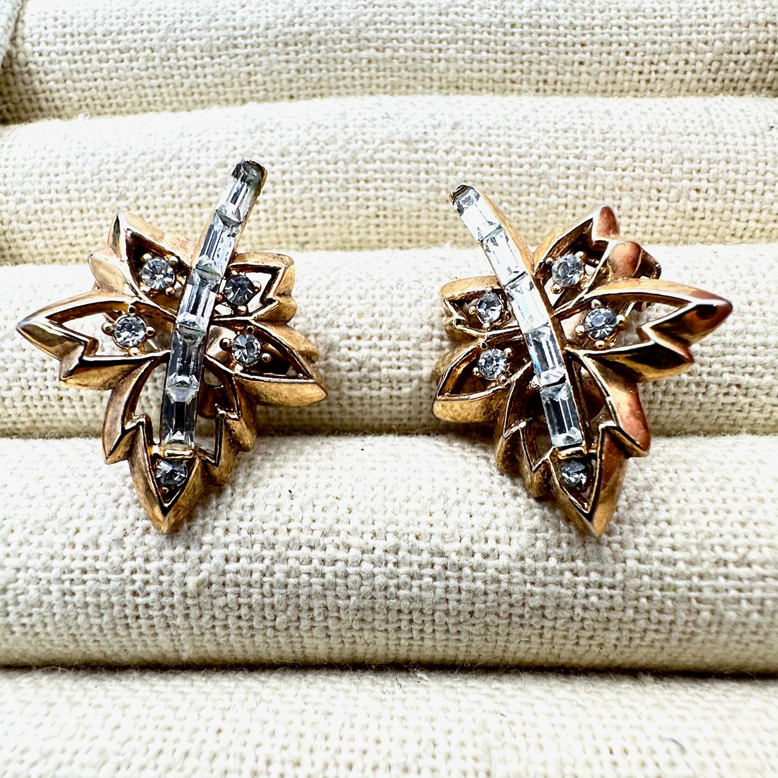 Vintage Trifari Clear Rhinestone Gold Tone Clip Earrings Leaf Design: Vintage Trifari Clear Rhinestone Gold Tone Clip Earrings Leaf Design