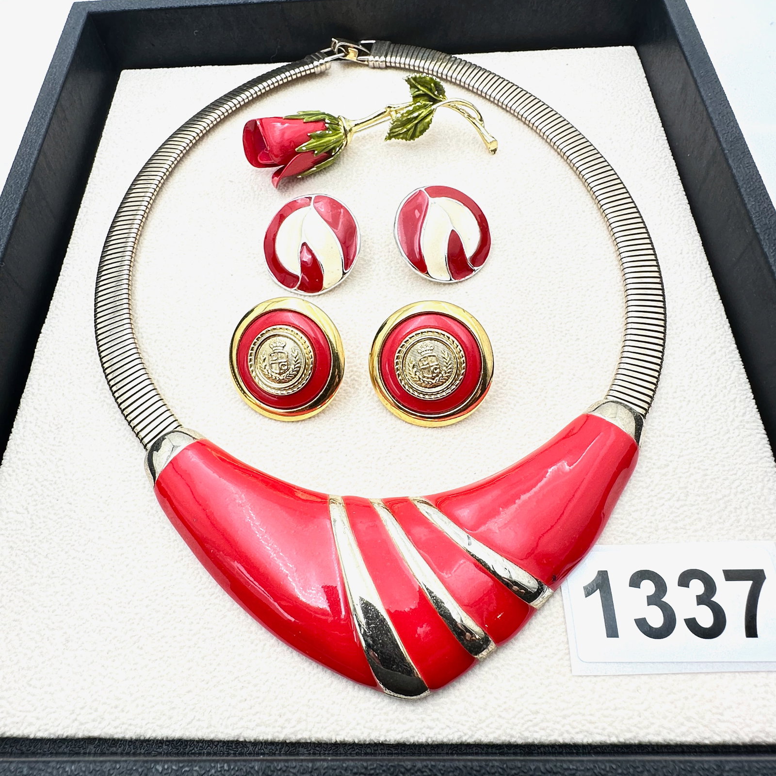 Vintage Jewelry Group Lot Bold Retro Red Enamel Gold Tone Statement Necklace and Coordinating (1 of 2)