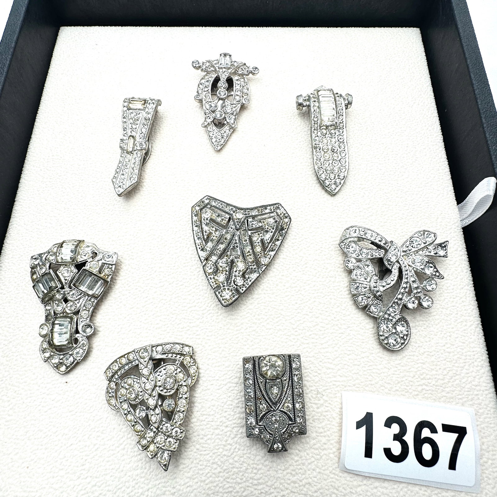 Vintage Jewelry Group Lot Antique Art Deco Silver Pot Metal Fur and Dress Clips (1 of 2)