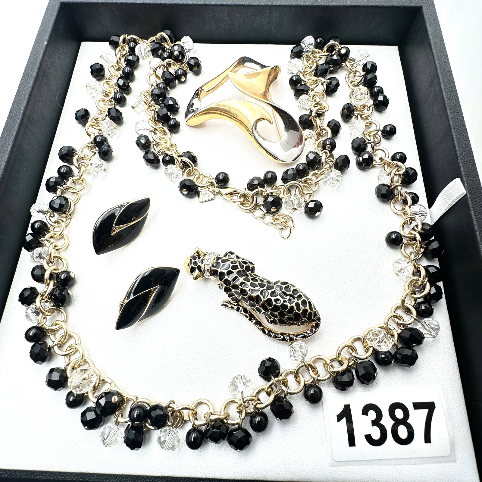 Vintage Jewelry Group Lot Trifari Brooch Pin Leopard Pin Clip Earrings Crystal Necklace (1 of 2)