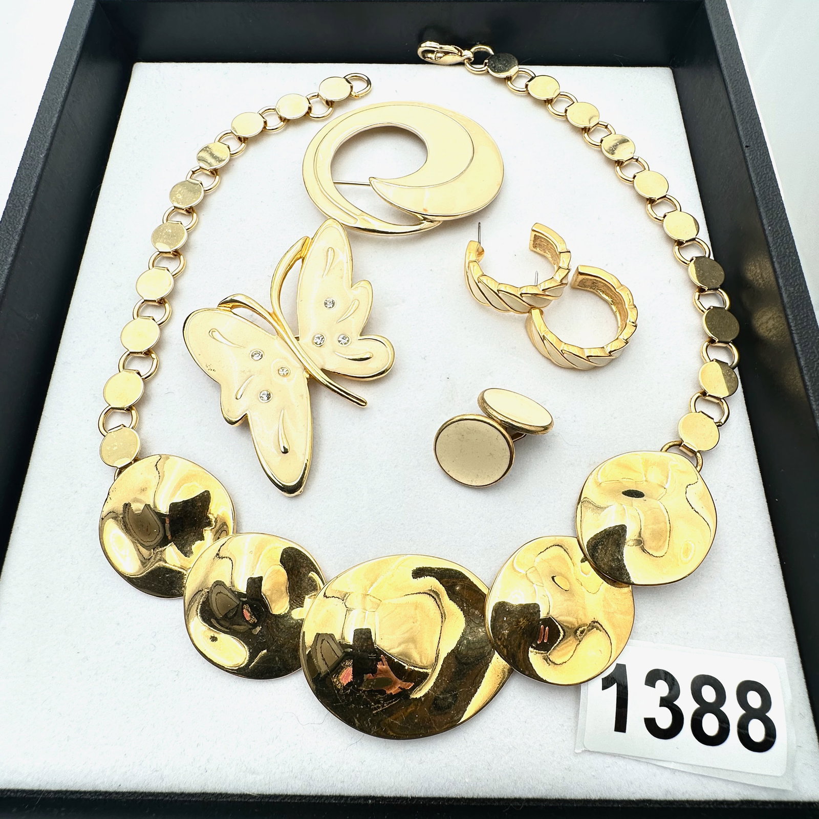 Vintage Jewelry Group Lot Trifari Enamel Brooch Pin Large Gold tone Statement Necklace Pierced (1 of 2)