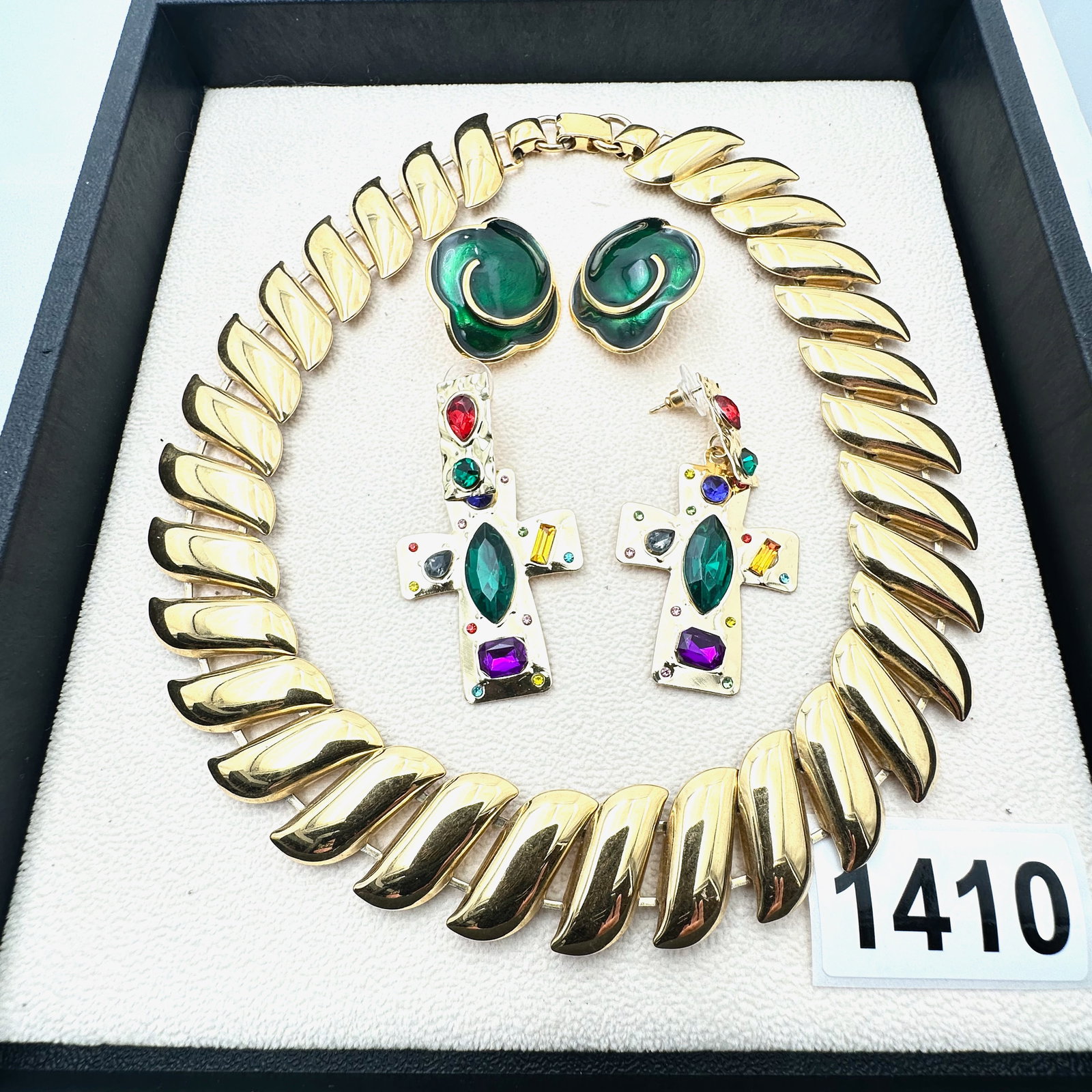 Vintage Jewelry Group Lot Wide Gold Tone Choker Necklace Jewelry Tone Cross and Enamel Earrings: Vintage Jewelry Group Lot Wide Gold Tone Choker Necklace Jewelry Tone Cross and Enamel Earrings