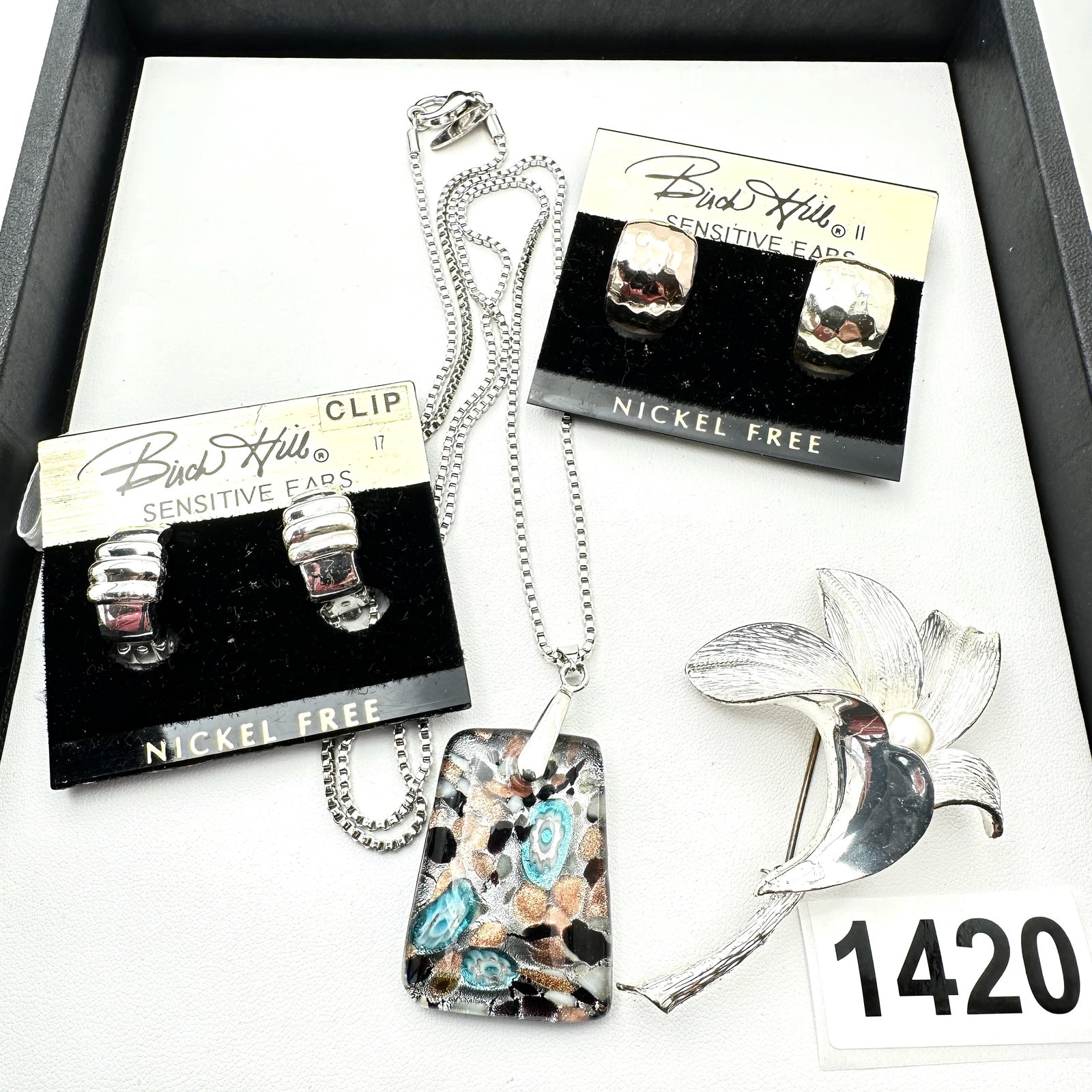 Vintage Jewelry Group Lot Birch Hill Clip Earrings Art Glass Pendant Necklace Flower Brooch Pin: Vintage Jewelry Group Lot Birch Hill Clip Earrings Art Glass Pendant Necklace Flower Brooch Pin