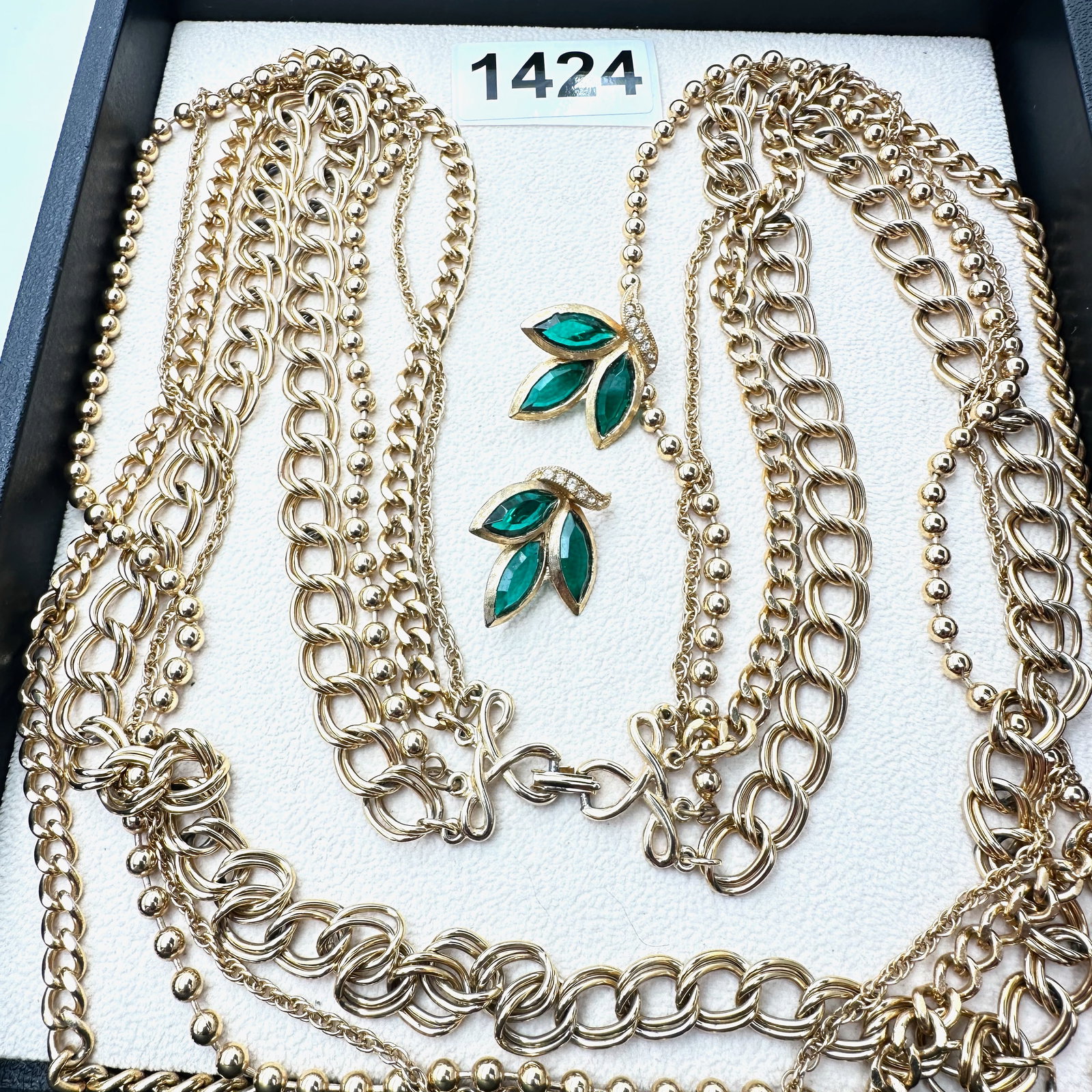 Vintage Jewelry Group Lot Gold Tone Multi Strand Necklace Green Rhinestone Clip Earrings (1 of 2)
