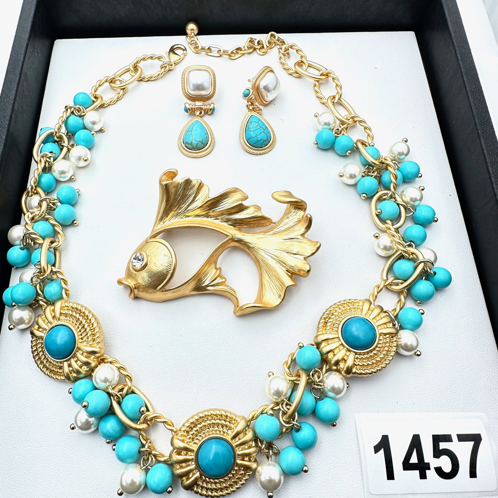 Jewelry Group Lot Faux Turquoise Bead Matte Gold Tone Necklace Pierced Earrings Fish Brooch Pin (1 of 2)
