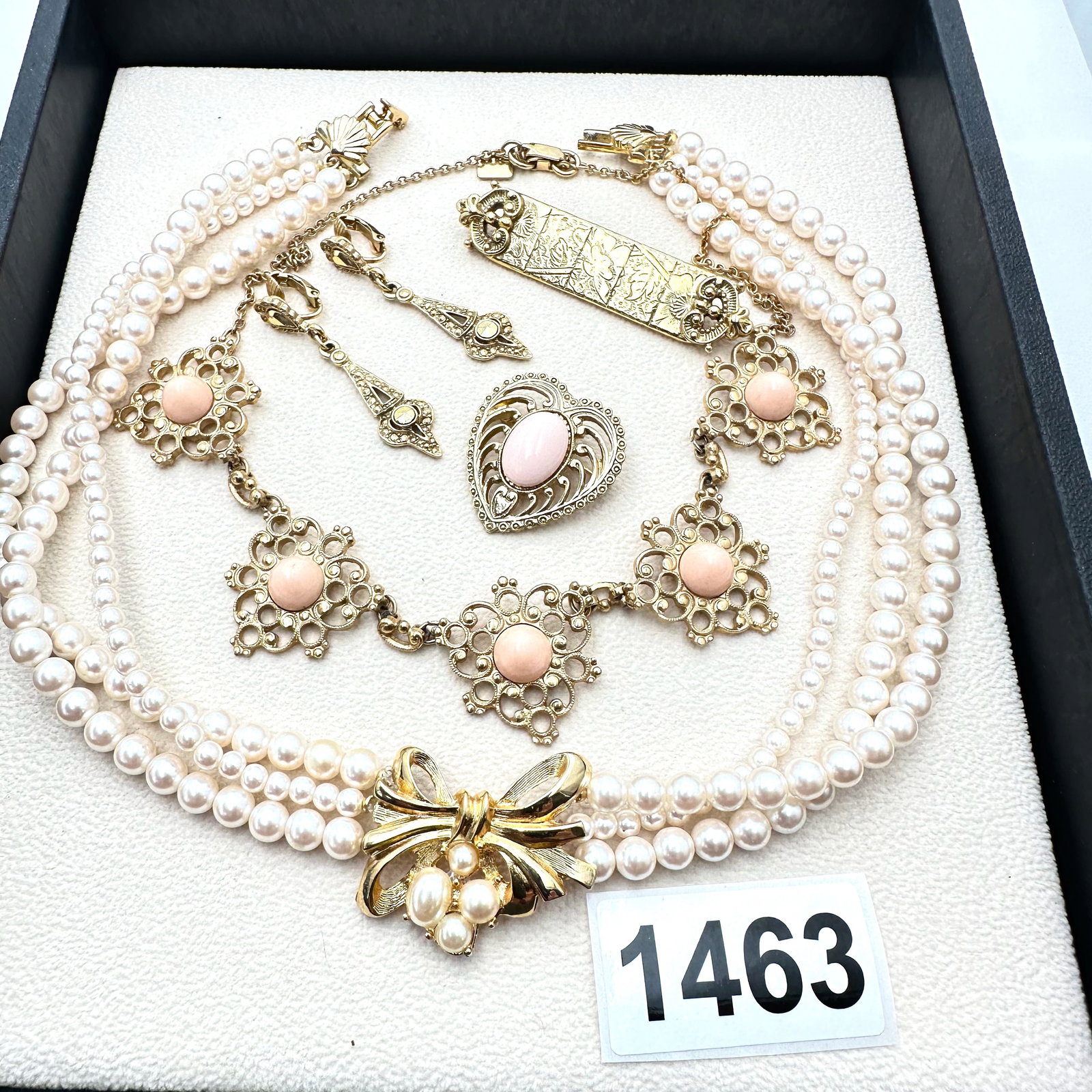 Vintage Jewelry Group Lot 1928 Brand Necklaces Brooches Pins and Clip Earrings (1 of 2)