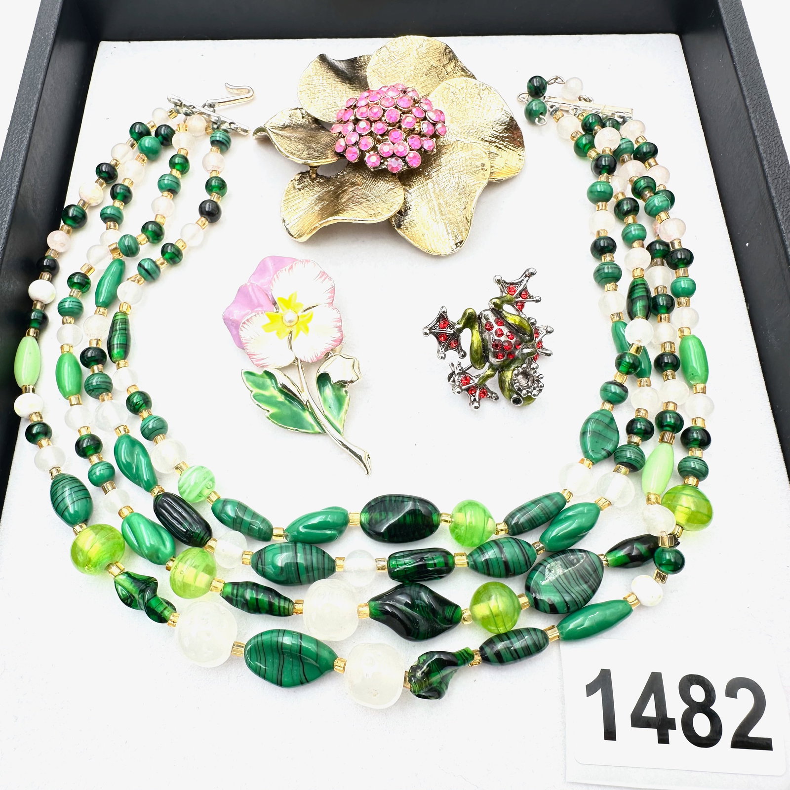 Vintage Jewelry Group Lot Green Glass Multistrand Necklace Rhinestone Flower Brooch Frog Pin (1 of 2)