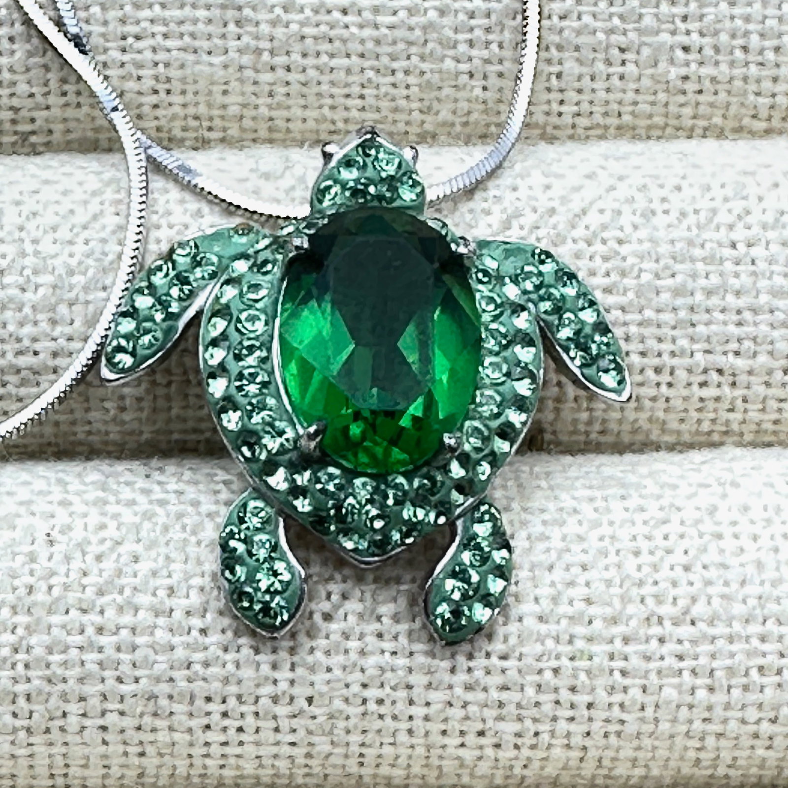 Green Crystal 1 Inch Turtle Pendant Necklace Sterling Silver Chain 15 Inches (1 of 2)