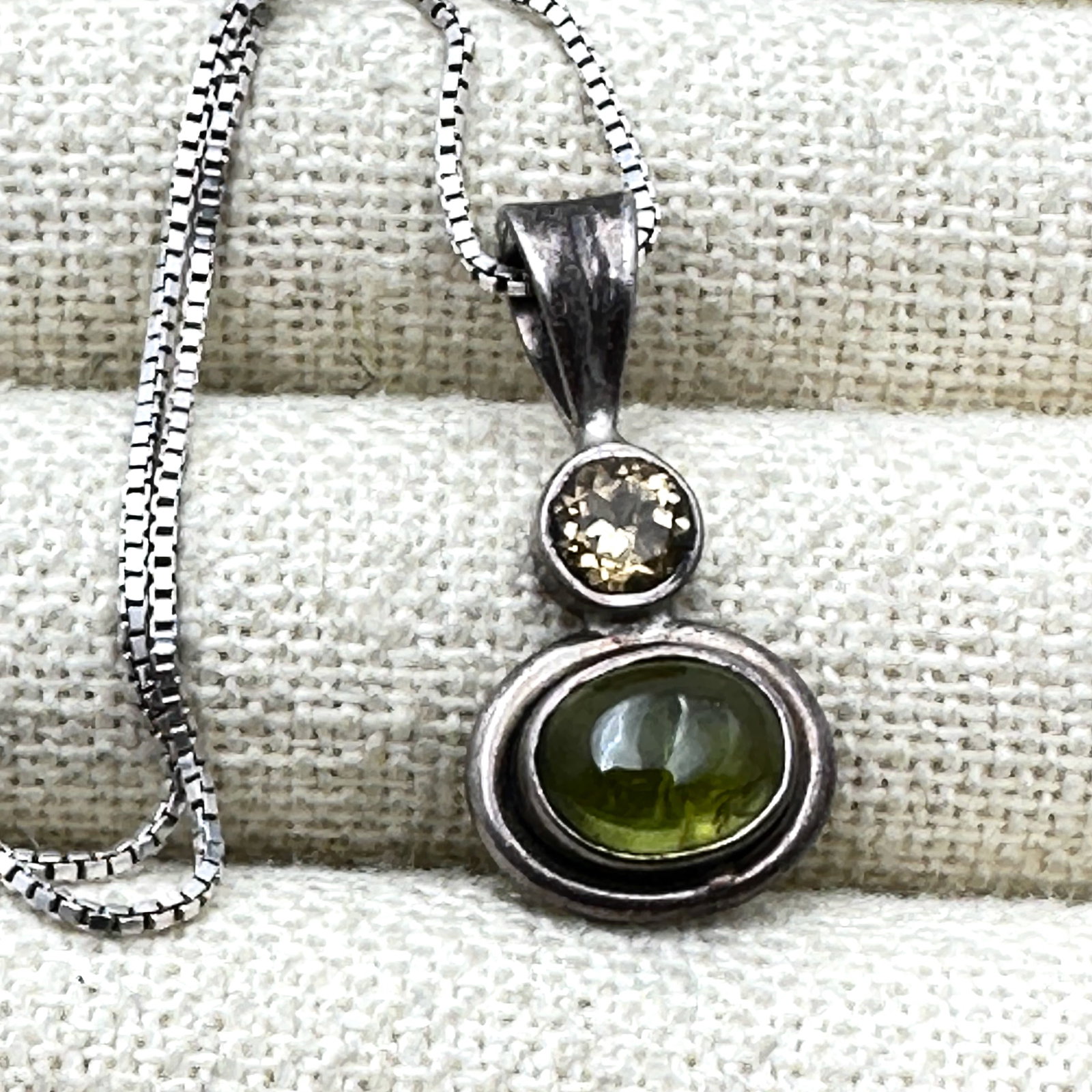 Green Peridot Yellow Citrine Sterling Silver Pendant Necklace 18 Inch Chain (1 of 2)