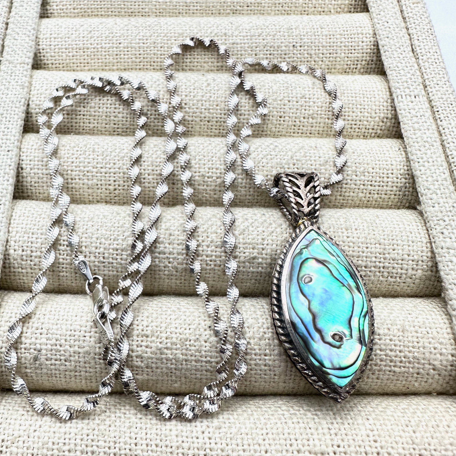 Mother of Pearl Abalone Sterling Silver Pendant Necklace 24 Inch Chain (1 of 2)