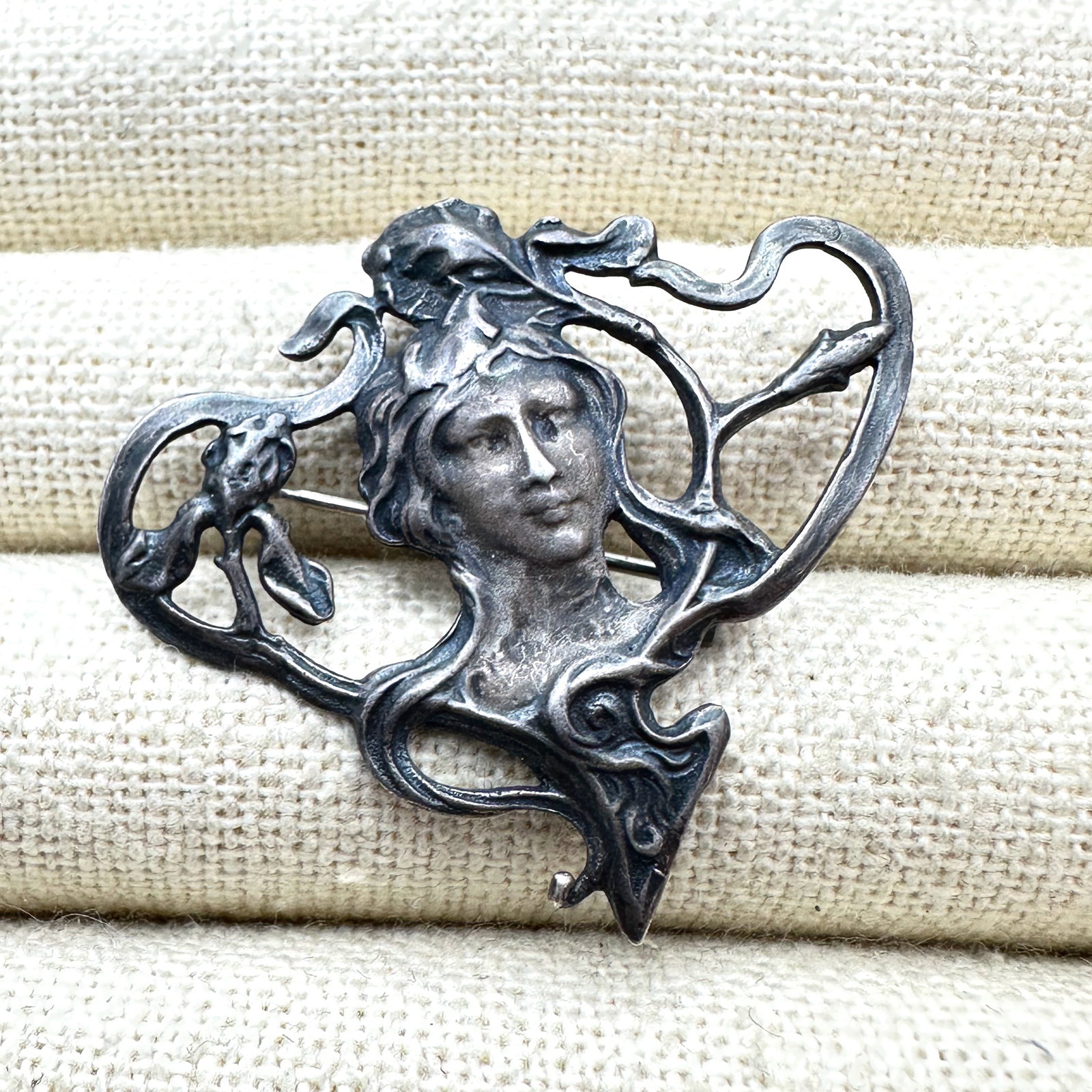Antique Sterling Silver Pin Brooch Pendant 1.5 Inch Art Nouveau Portrait Design (1 of 2)