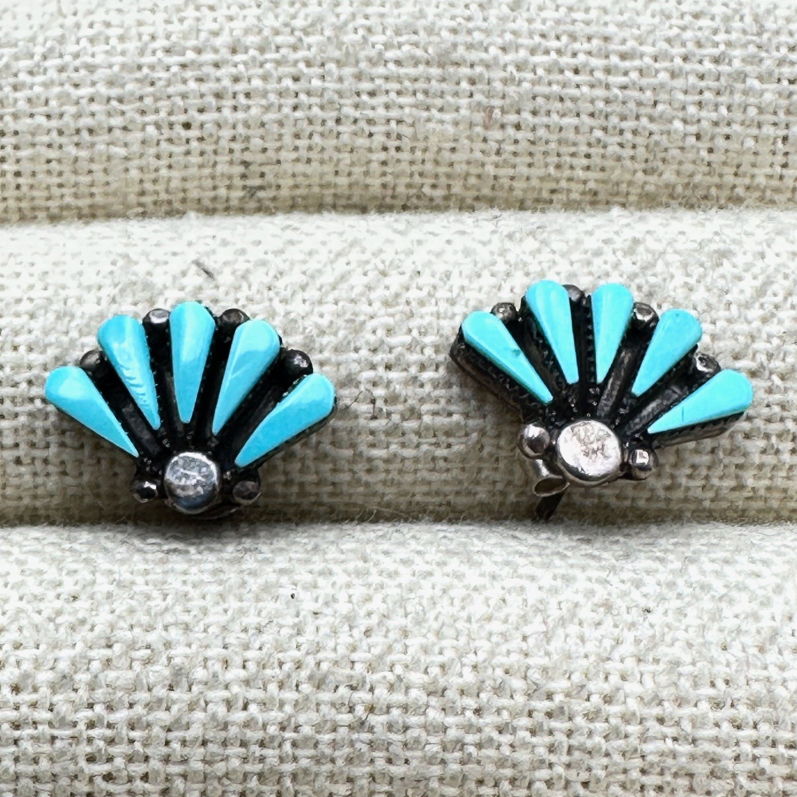 Vintage Native American Petit Point Turquoise Sterling Silver Pierced Earrings 1/2 Inch (1 of 2)
