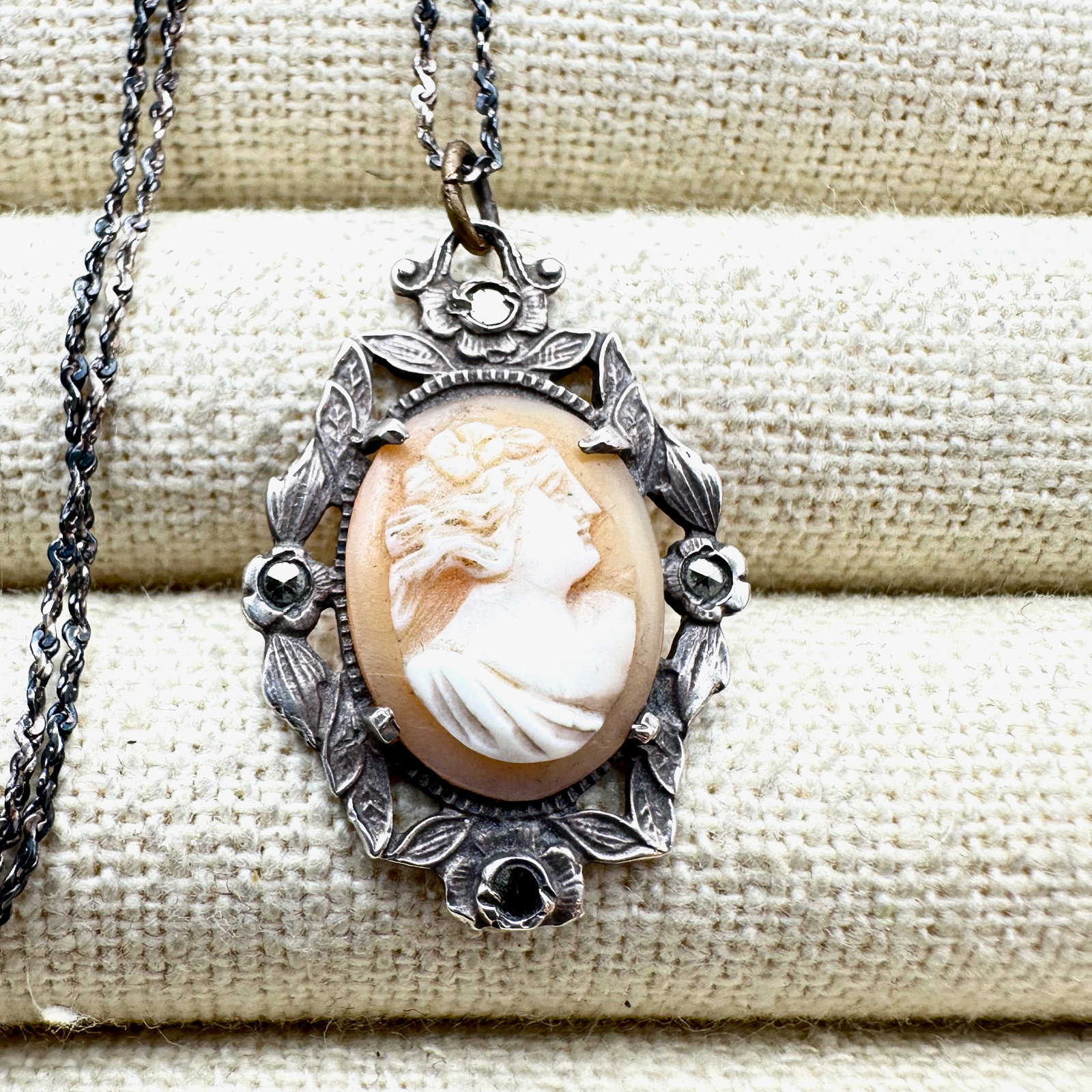 Antique Marcasite and Carved Shell Cameo Pendant Necklace Chain 15 Inch: Antique Marcasite and Carved Shell Cameo Pendant Necklace Chain 15 Inch