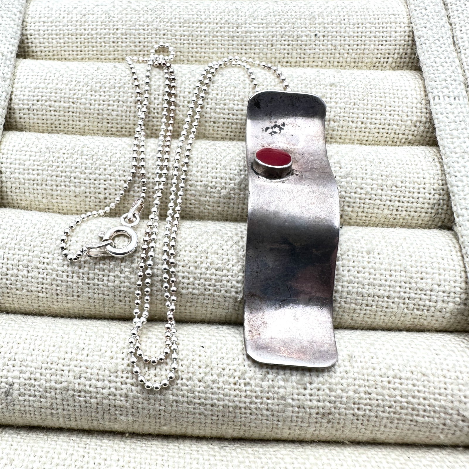 Artisan Design Red Coral Sterling Silver Pendant Necklace 16 Inch Chain (1 of 2)