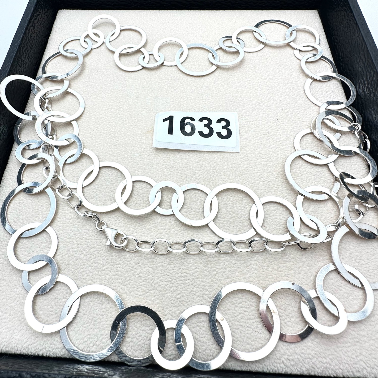 Sterling Silver Circles Necklace 18 Inch Wearable Length Modern Design (1 of 2)