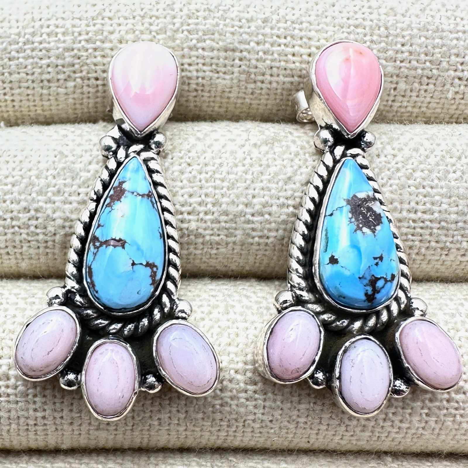 American Southwest Hallmarked GGFY Turquoise And Pink Gemstone Sterling Silver Pierced Earrings 1.5: American Southwest Hallmarked GGFY Turquoise And Pink Gemstone Sterling Silver Pierced Earrings 1.5 Inch
