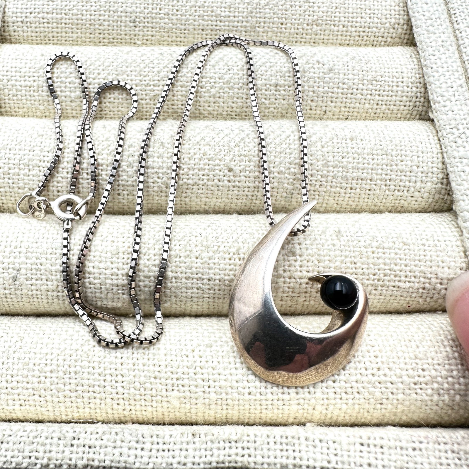 Vintage Modernist Design Sterling Silver Pendant Necklace 18 Inch (1 of 2)