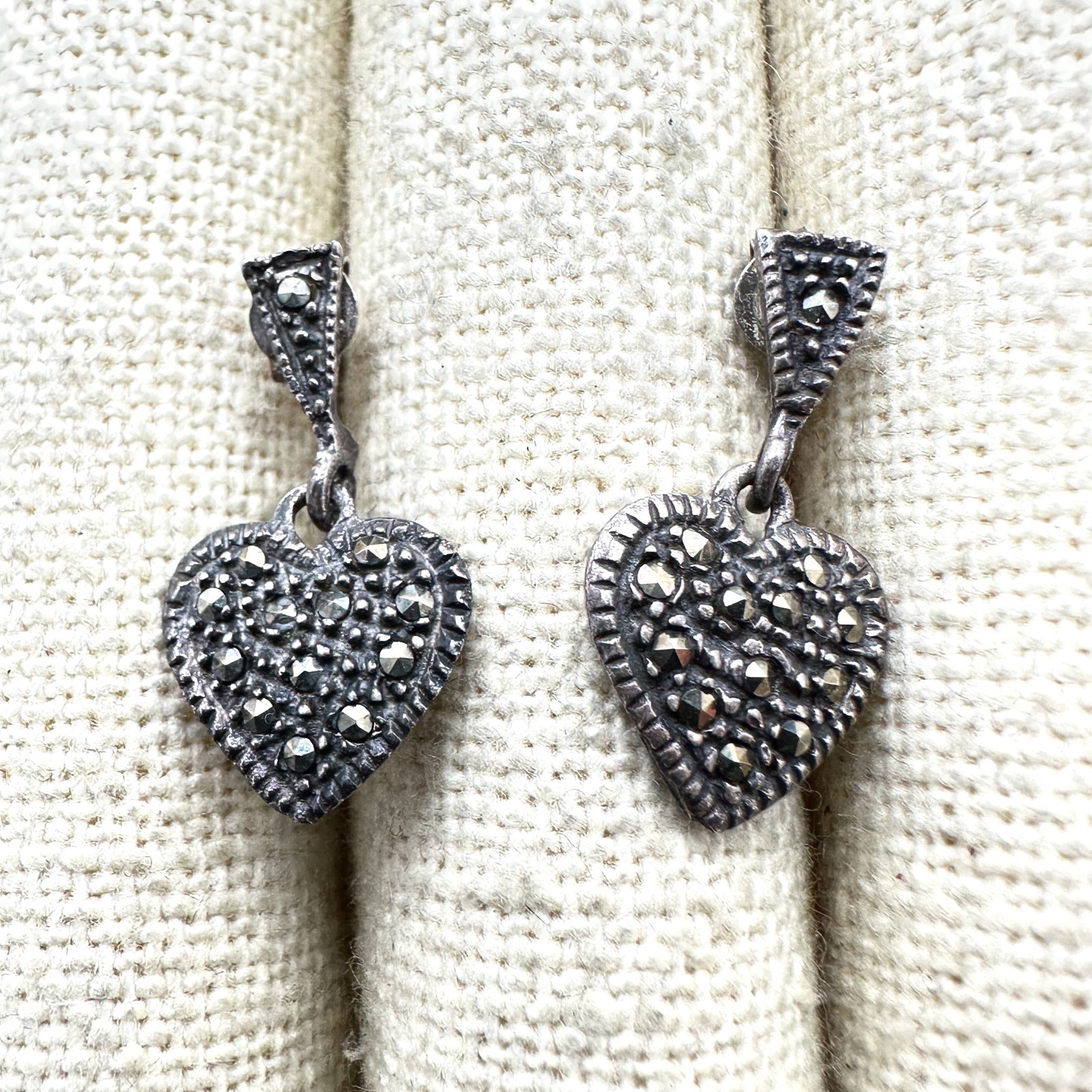 Marcasite Sterling Silver Heart Earrings Pierced 3/4 Inch (1 of 2)