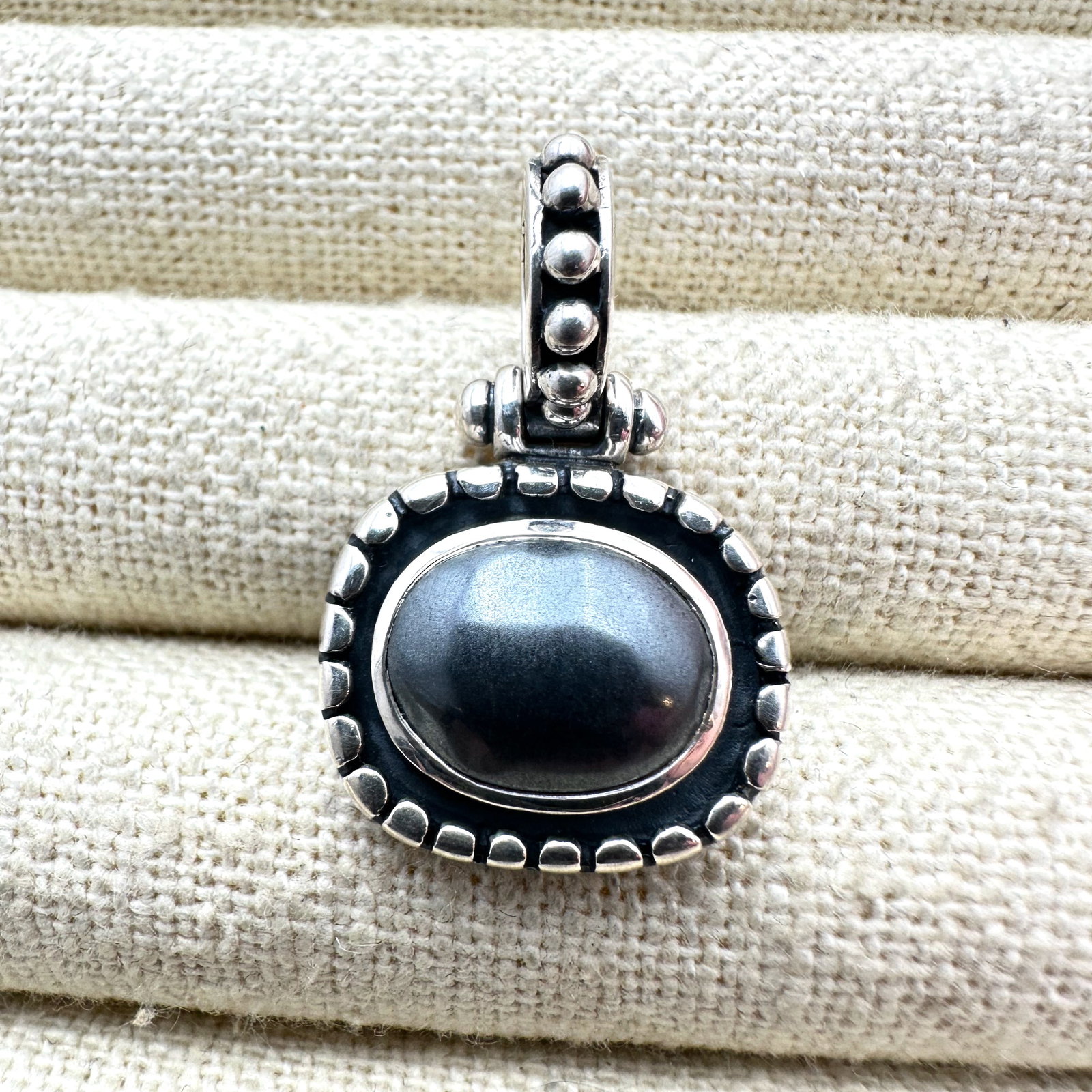 Black Pearl And Sterling Silver Pendant 1.25 Inch (1 of 2)