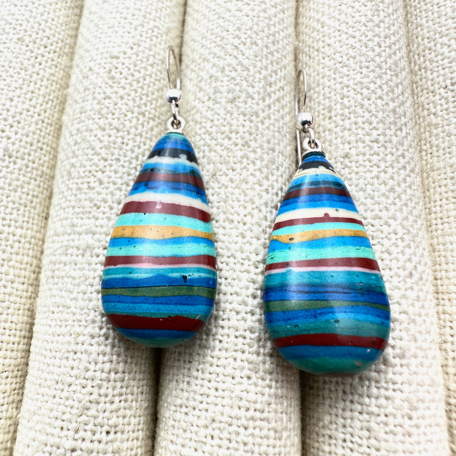 Jay King Mine Finds Desert Rose Trading Rainbow Calsilica Drop Sterling Silver Pierced Earrings 1.5 (1 of 2)