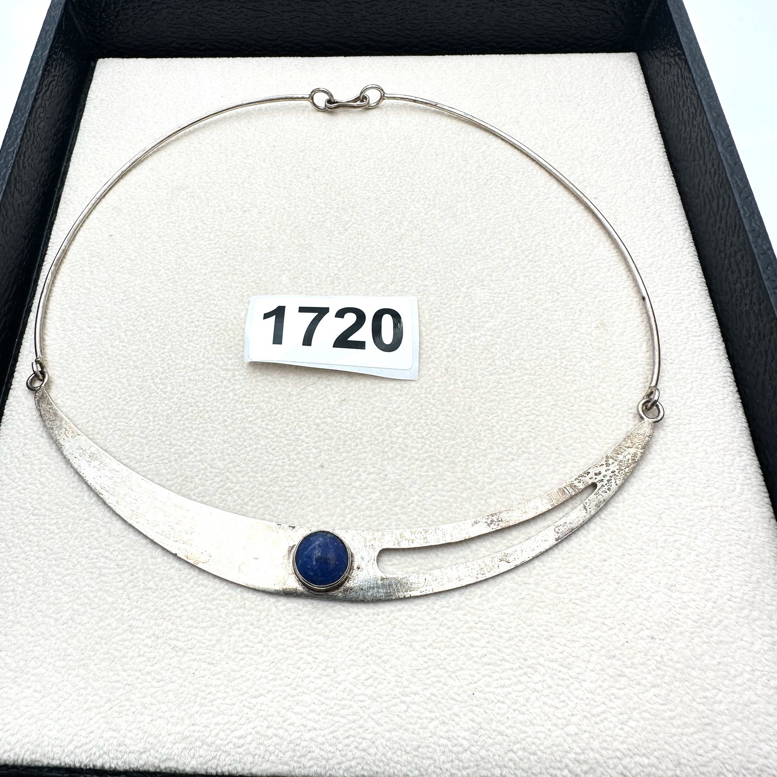 Sterling Silver Blue Lapis Lazuli Choker Necklace 16 Inch Wearable Lenth: Sterling Silver Blue Lapis Lazuli Choker Necklace 16 Inch Wearable Lenth