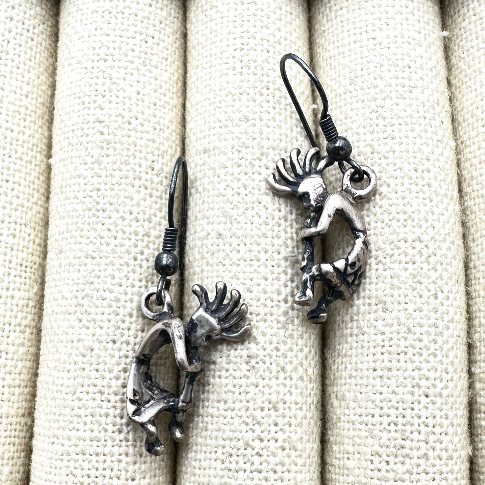 Vintage Kokopelli Music Man Sterling Silver Pierced Earrings 1.5 Inch Length (1 of 2)