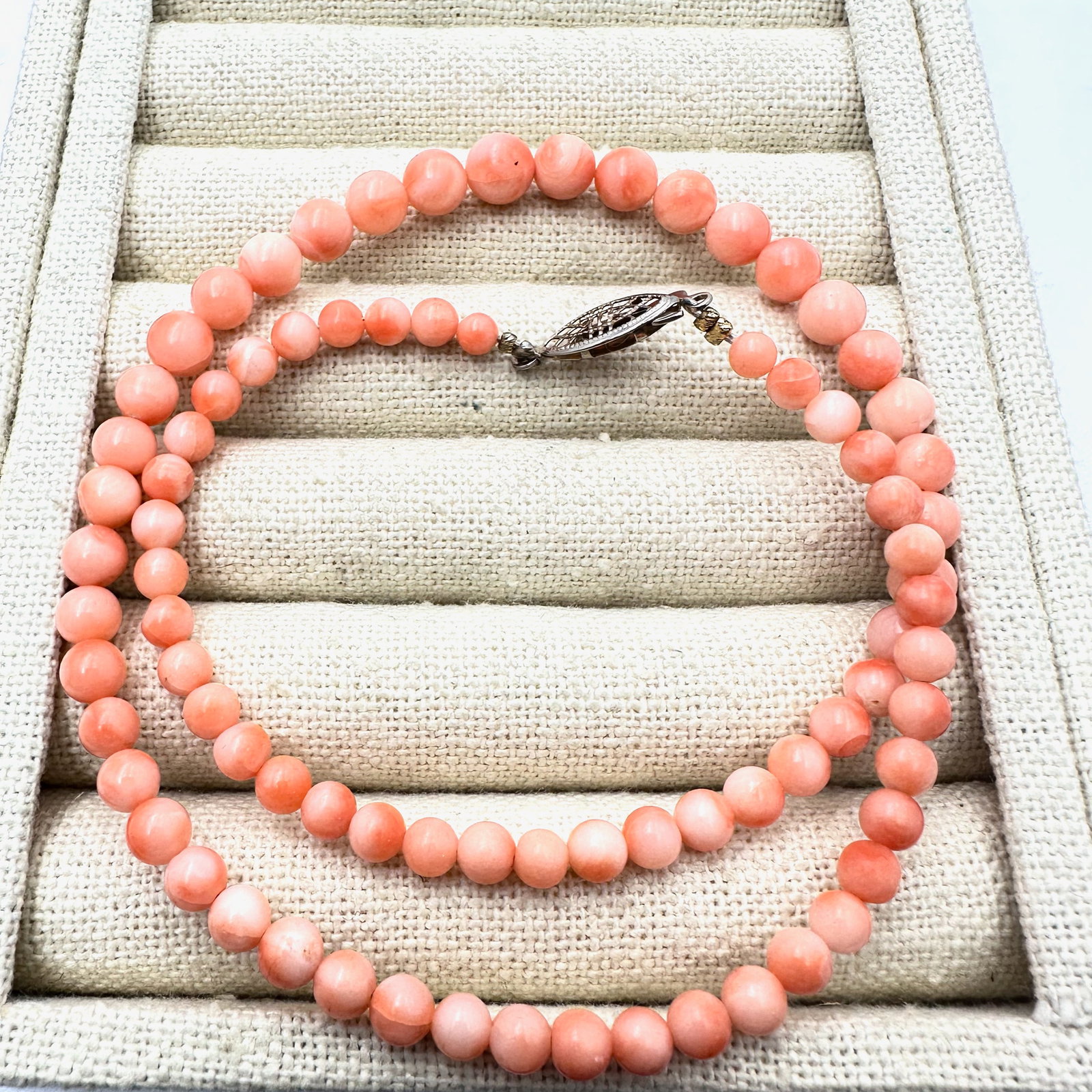 Vintage Angel Skin Coral Bead Necklace 16 Inch Length: Vintage Angel Skin Coral Bead Necklace 16 Inch Length