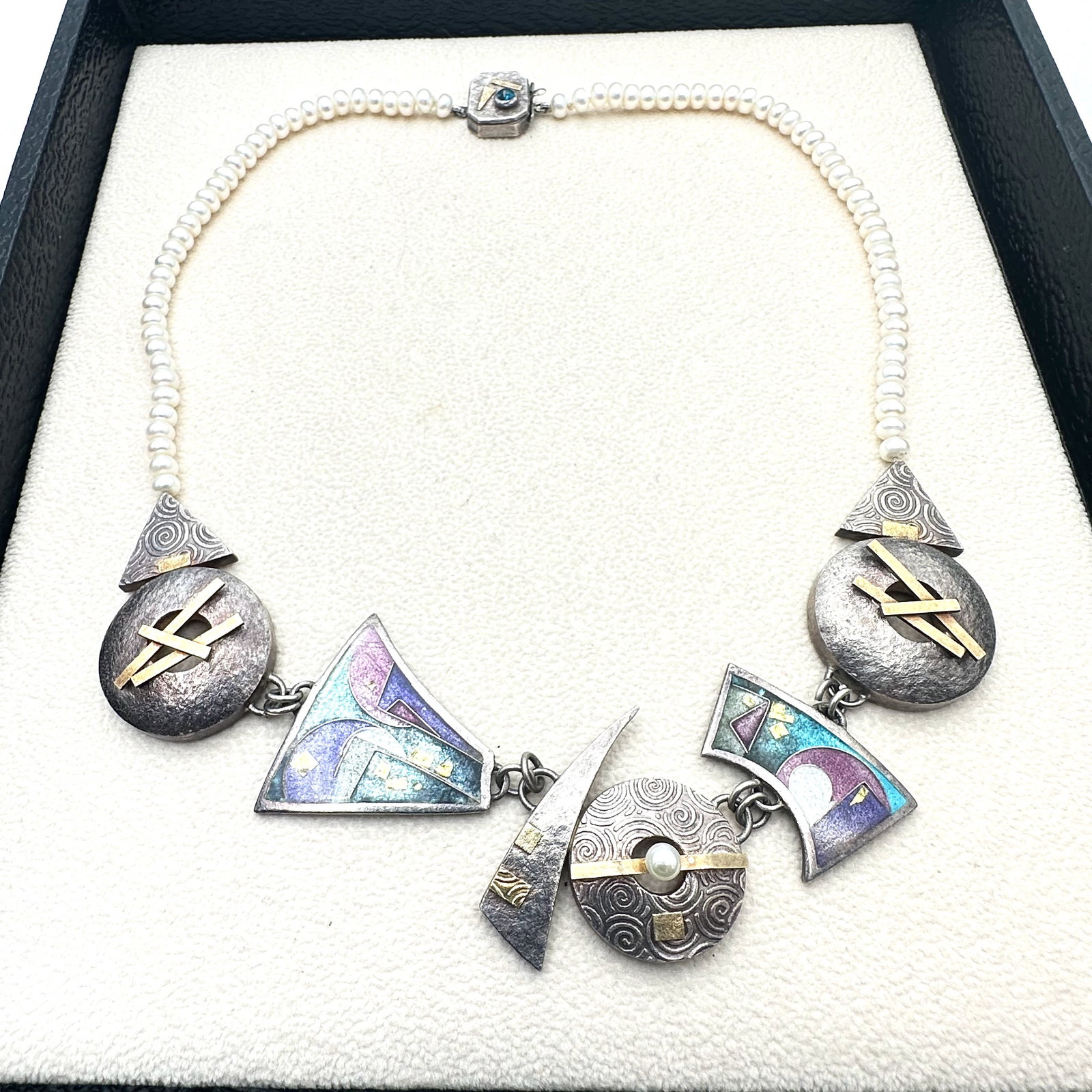 Artisan Enamel And 10K Gold Accents Gemstone Pearl Necklace 16 Inch: Artisan Enamel And 10K Gold Accents Gemstone Pearl Necklace 16 Inch