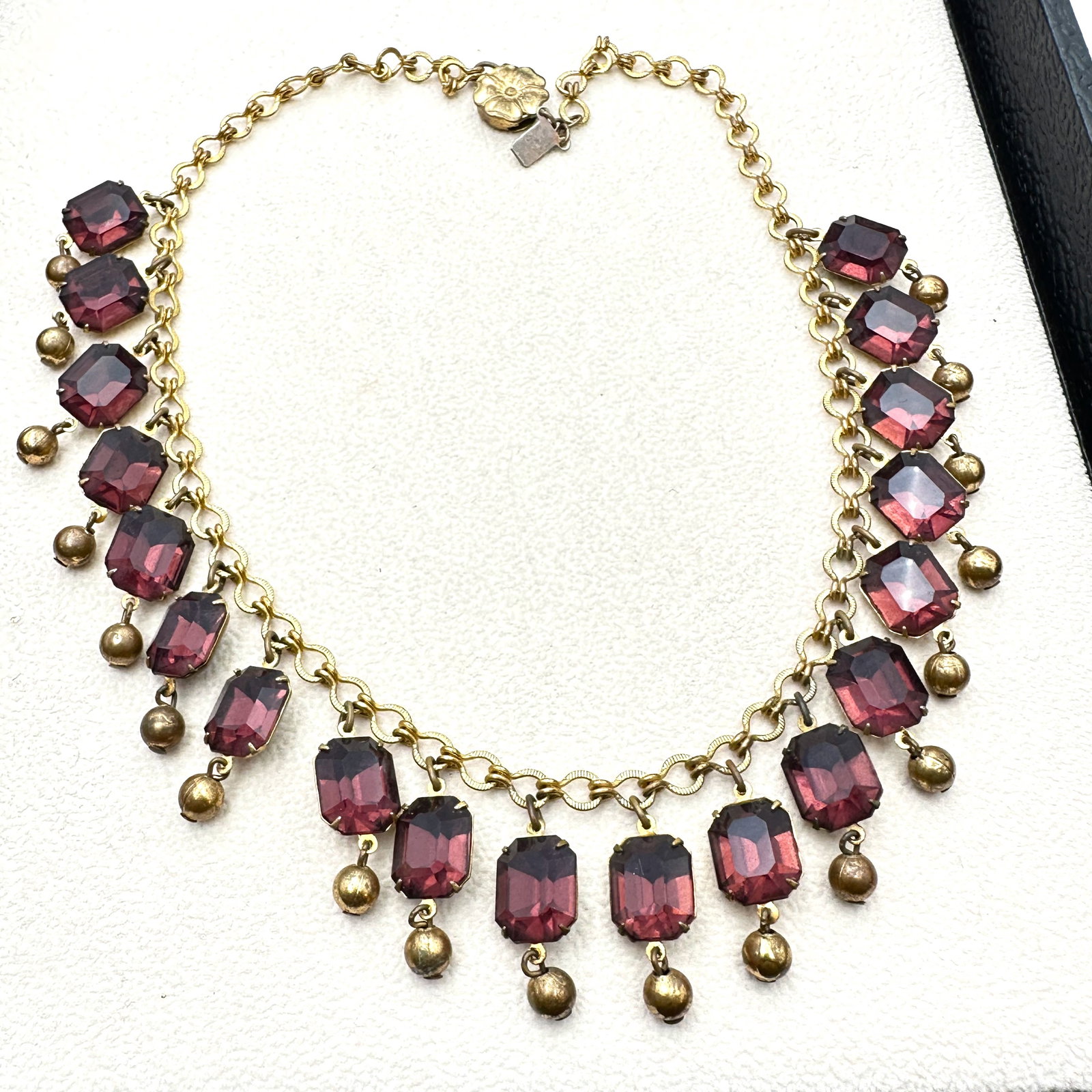 Antique Vintage Purple Czech Glass Gold Tone Necklace 16 Inch Length: Antique Vintage Purple Czech Glass Gold Tone Necklace 16 Inch Length