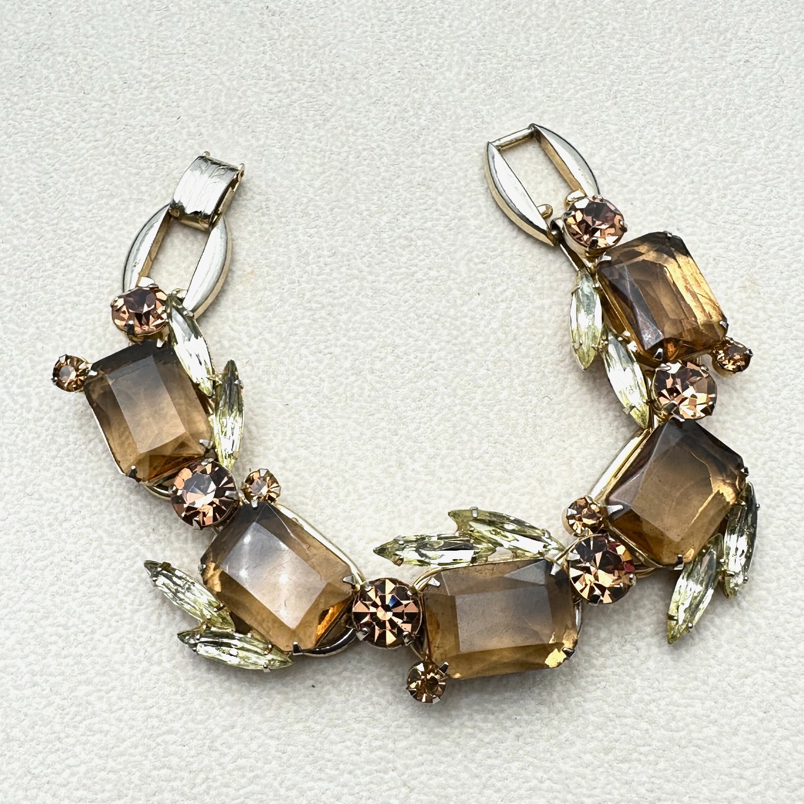 Vintage Juliana Amber Yellow Glass Rhinestone Gold Tone Five Link Bracelet 7.5 Inch: Vintage Juliana Amber Yellow Glass Rhinestone Gold Tone Five Link Bracelet 7.5 Inch