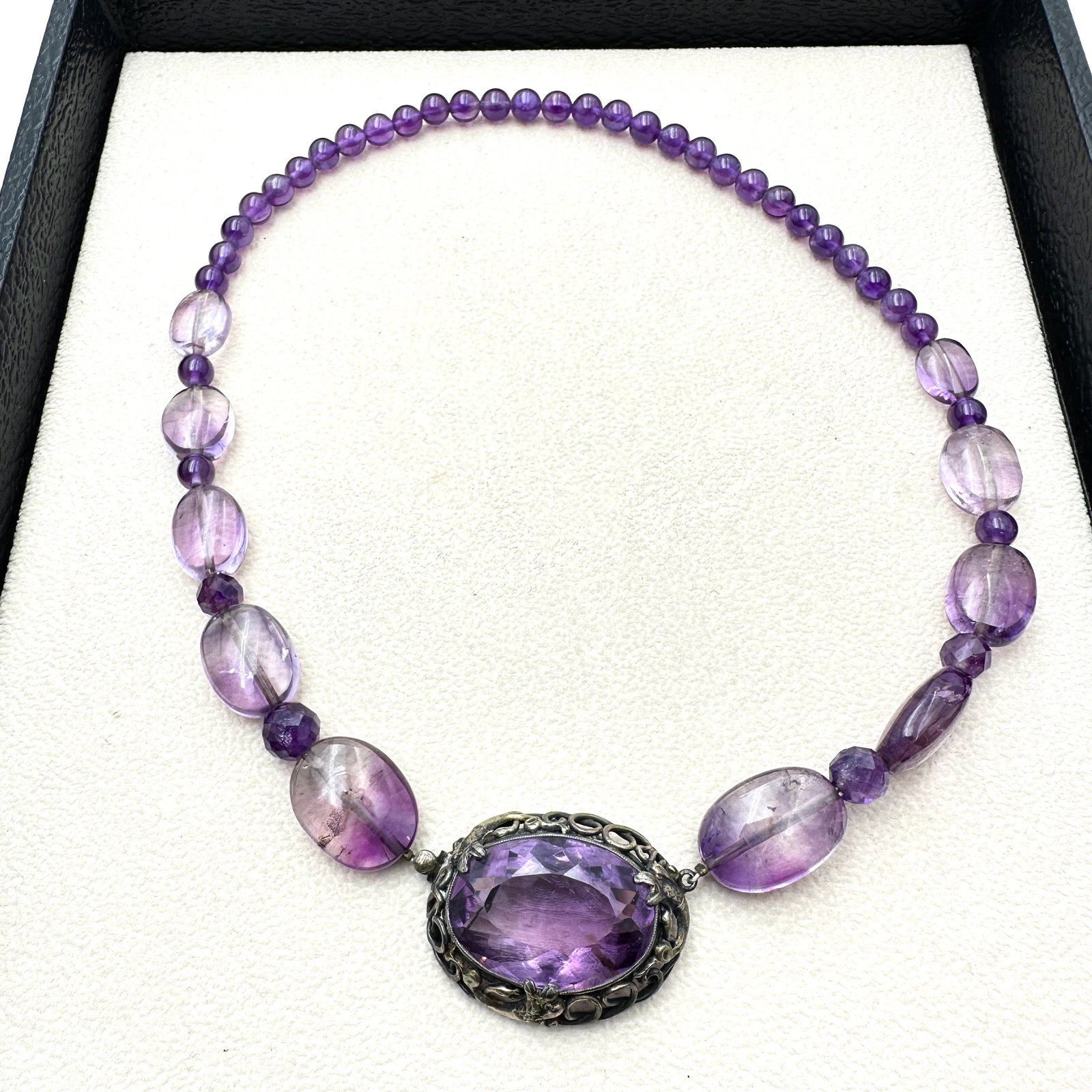 Antique Purple Czech Glass Silver Tone Choker Necklace 16 Inch (1 of 2)