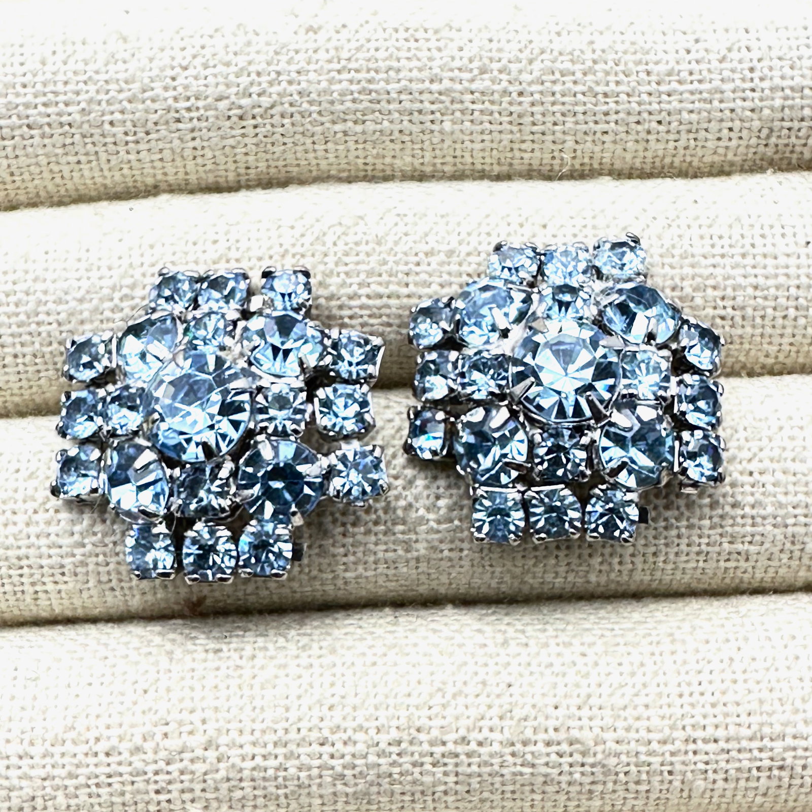 Vintage Light Blue Glass Rhinestone Silver Tone Clip Earrings 1.25 Inch (1 of 2)