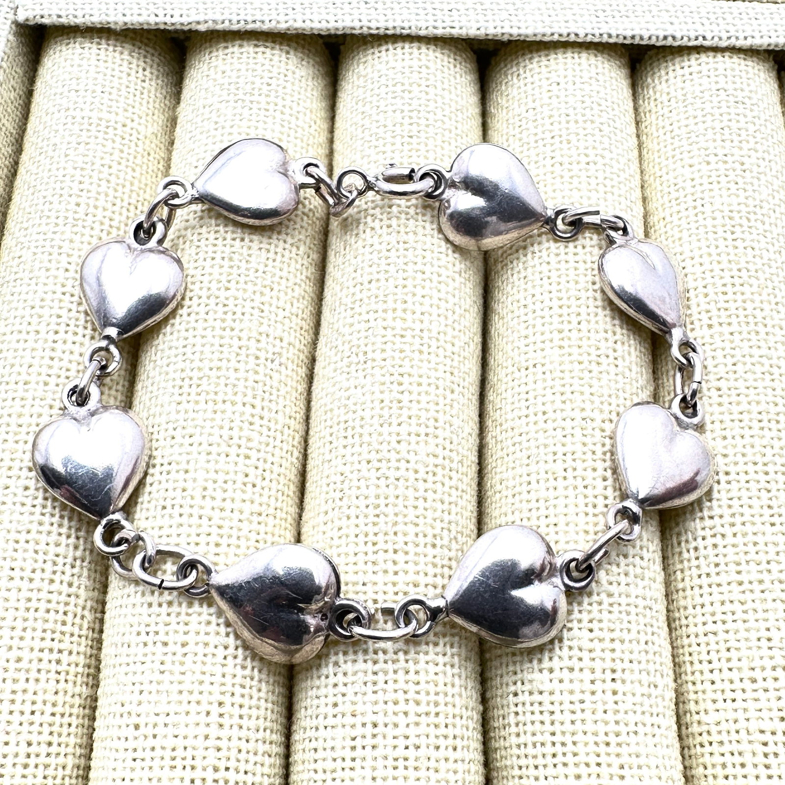 Sterling Silver Puffy Heart 7 Inch Bracelet Weight 14 Grams: Sterling Silver Puffy Heart 7 Inch Bracelet Weight 14 Grams