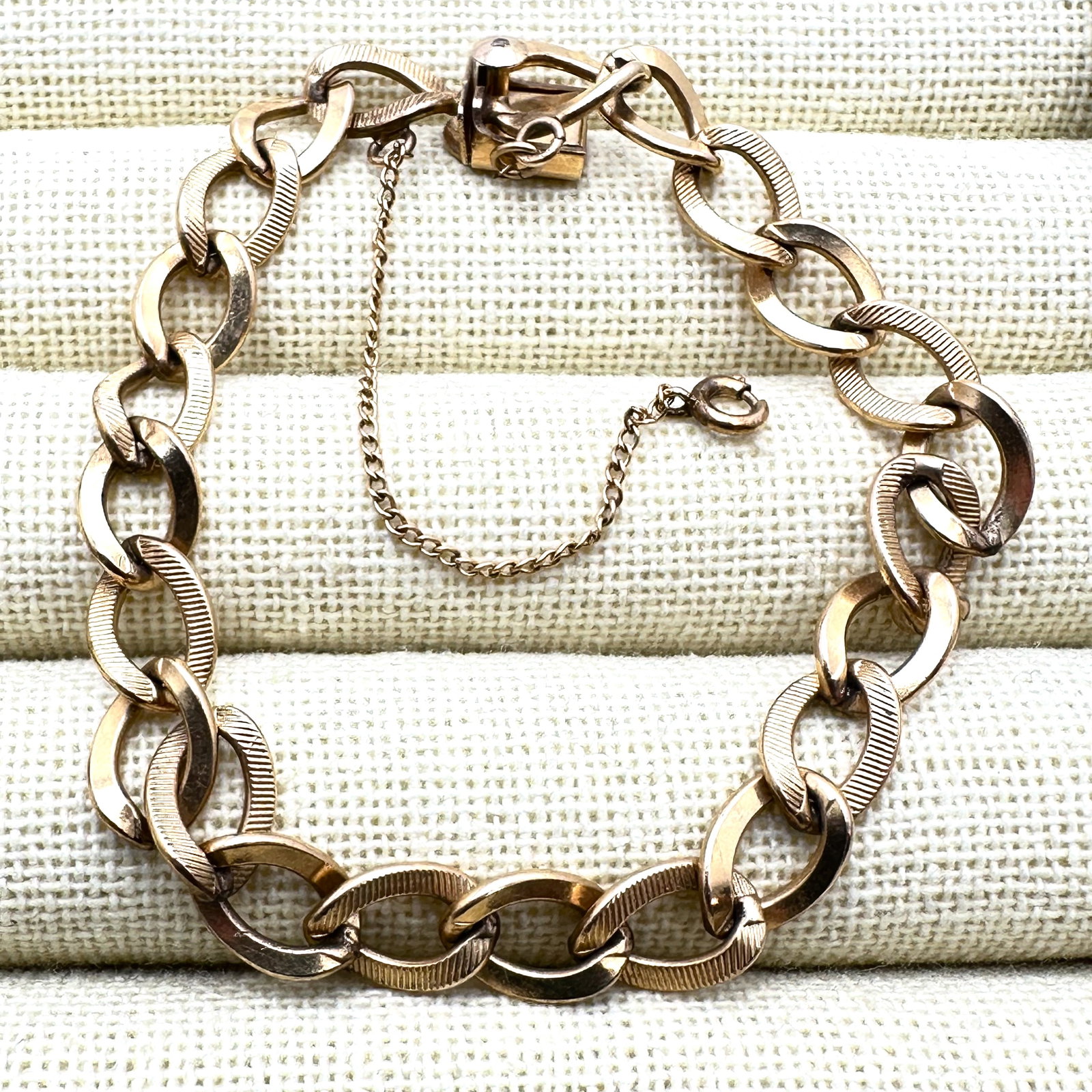 Vintage Gold Filled Charm Bracelet 7 Inch Length: Vintage Gold Filled Charm Bracelet 7 Inch Length