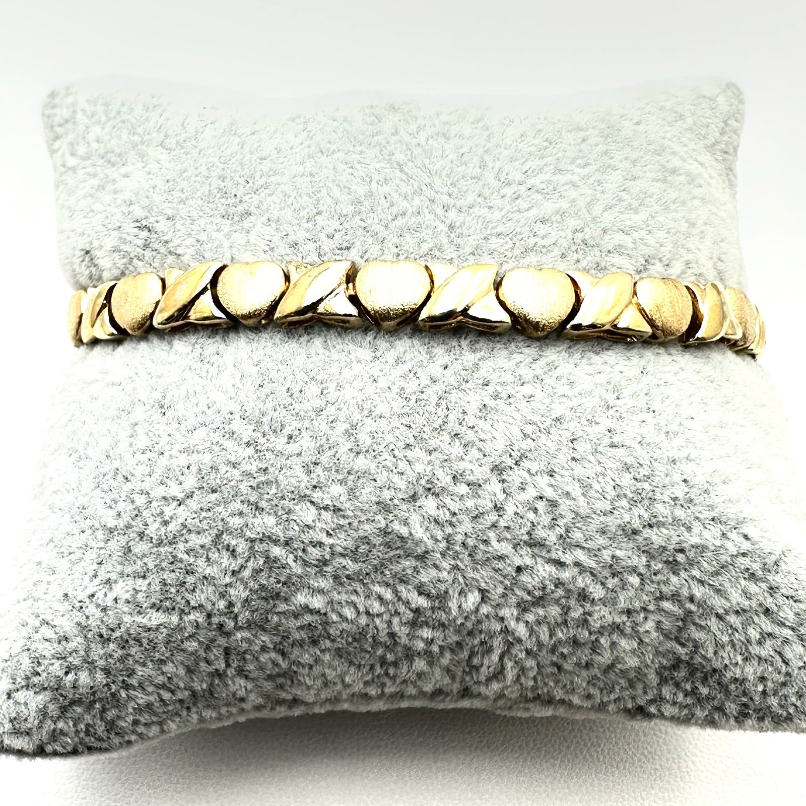 Gold Plated Sterling Silver X O Heart Design Bracelet 7 Inch Length: Gold Plated Sterling Silver X O Heart Design Bracelet 7 Inch Length