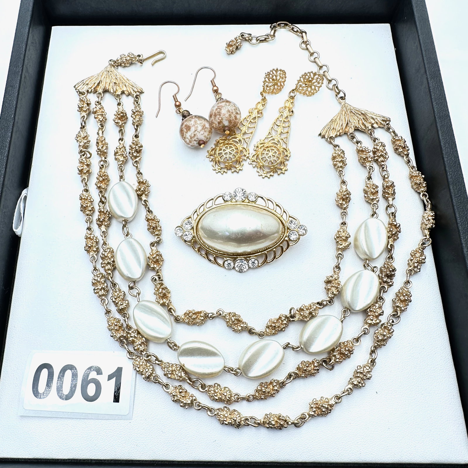 Vintage and Modern Jewelry Collection Group Gold Tone Faux Pearl Necklace Earrings Brooch (1 of 2)