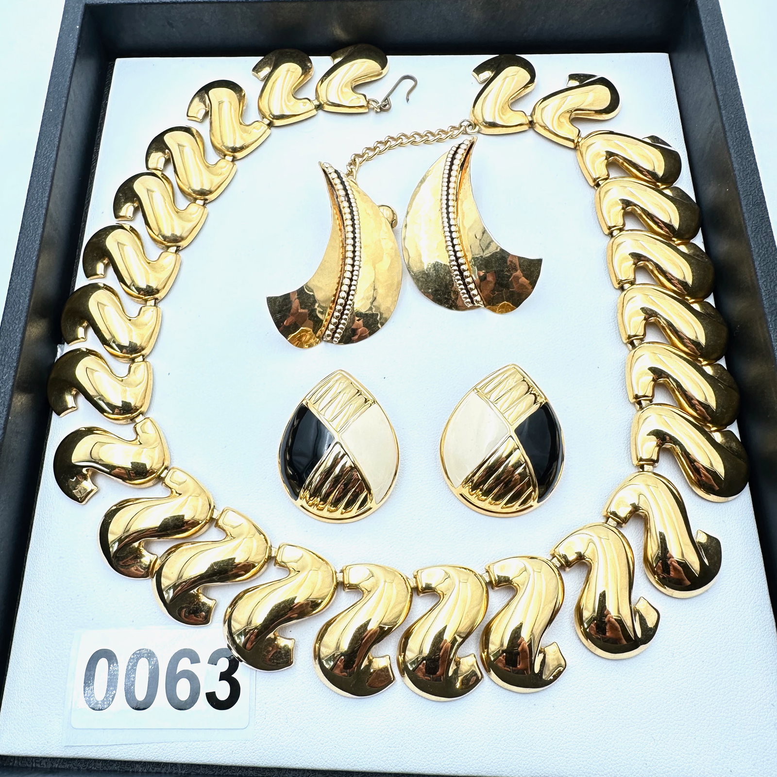 Vintage and Modern Jewelry Collection Group Bold Gold Tone Necklace and Coordinating Pierced (1 of 2)