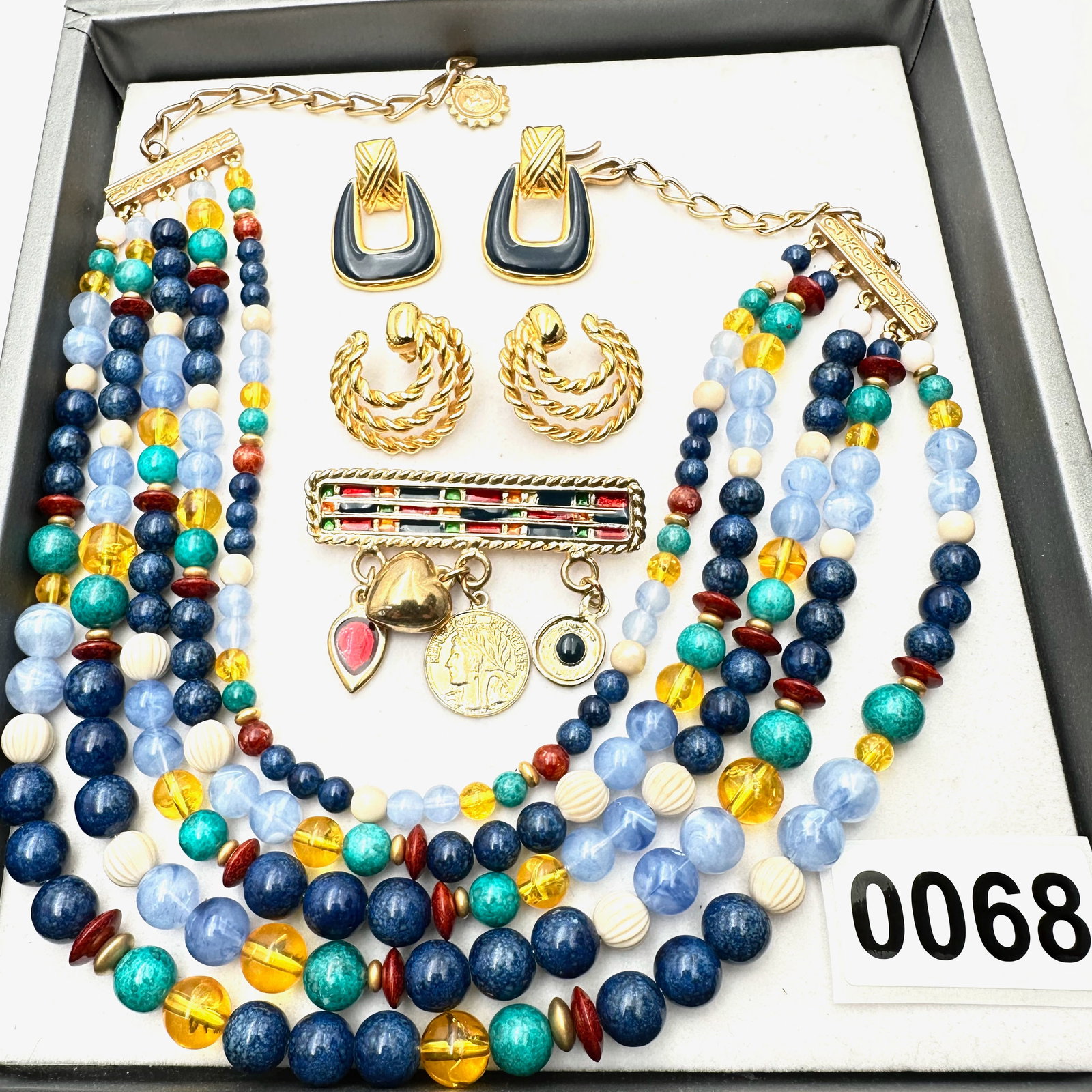 Vintage and Modern Jewelry Collection Group 1980s Era Liz Claiborne Multistrand Necklace Pierced (1 of 2)