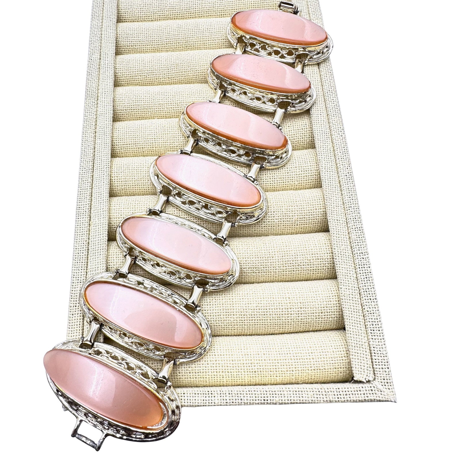 Vintage Wide Light Pink Thermoset Gold Tone Bracelet 7.5 Inch Length: Vintage Wide Light Pink Thermoset Gold Tone Bracelet 7.5 Inch Length